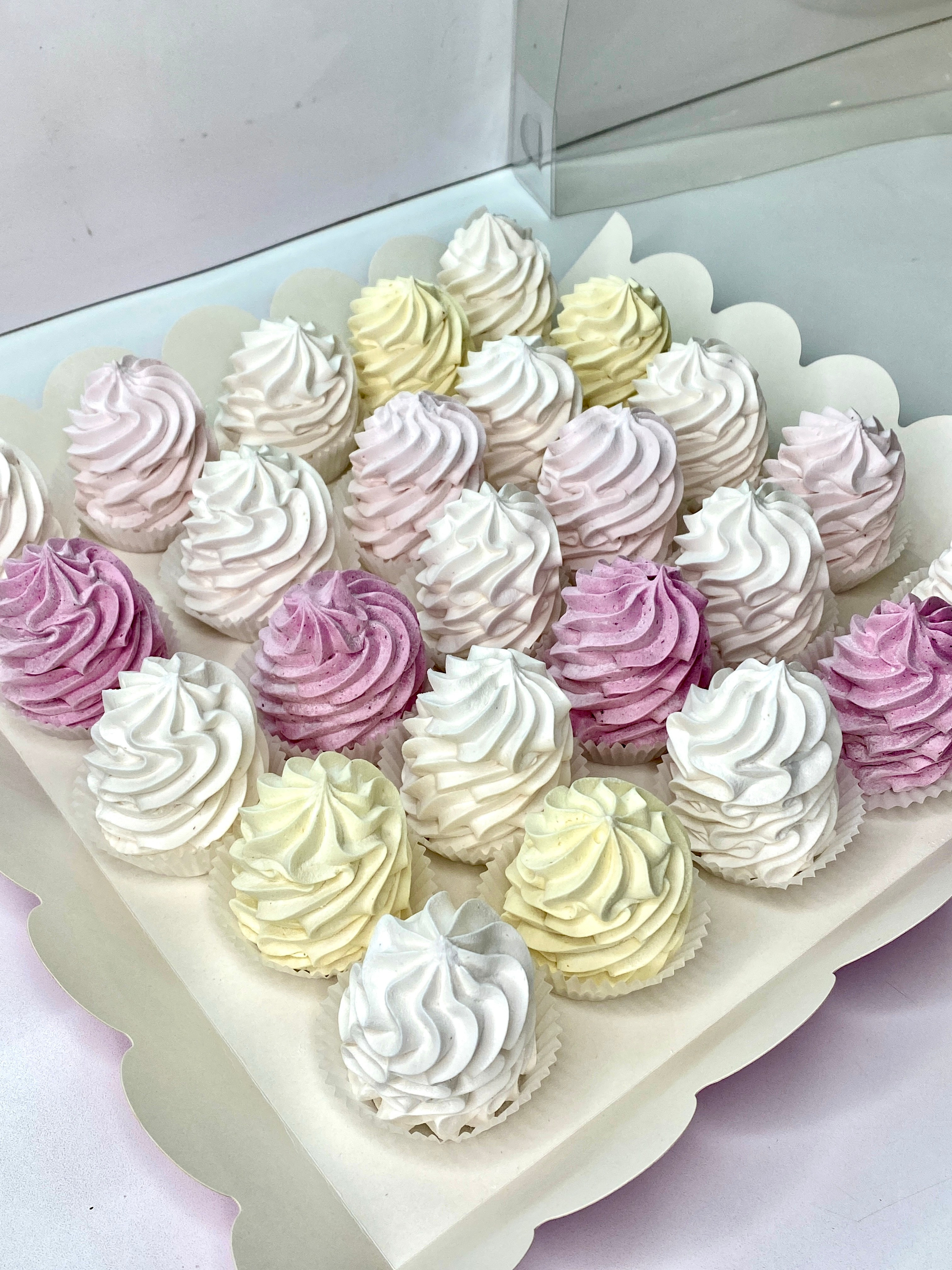 Завитки. Katyasugarsugar капкейки, зефир, торты Москва