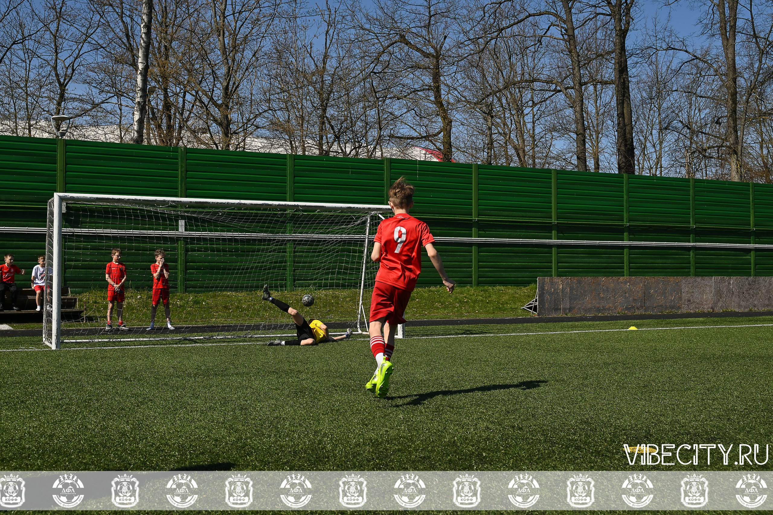 XIX Всероссийского футбольного турнира Локобол 2025 РЖД. VIBECITY.RU Вайб Сити Ру Фоторепортажи Фотоотчеты Калининград