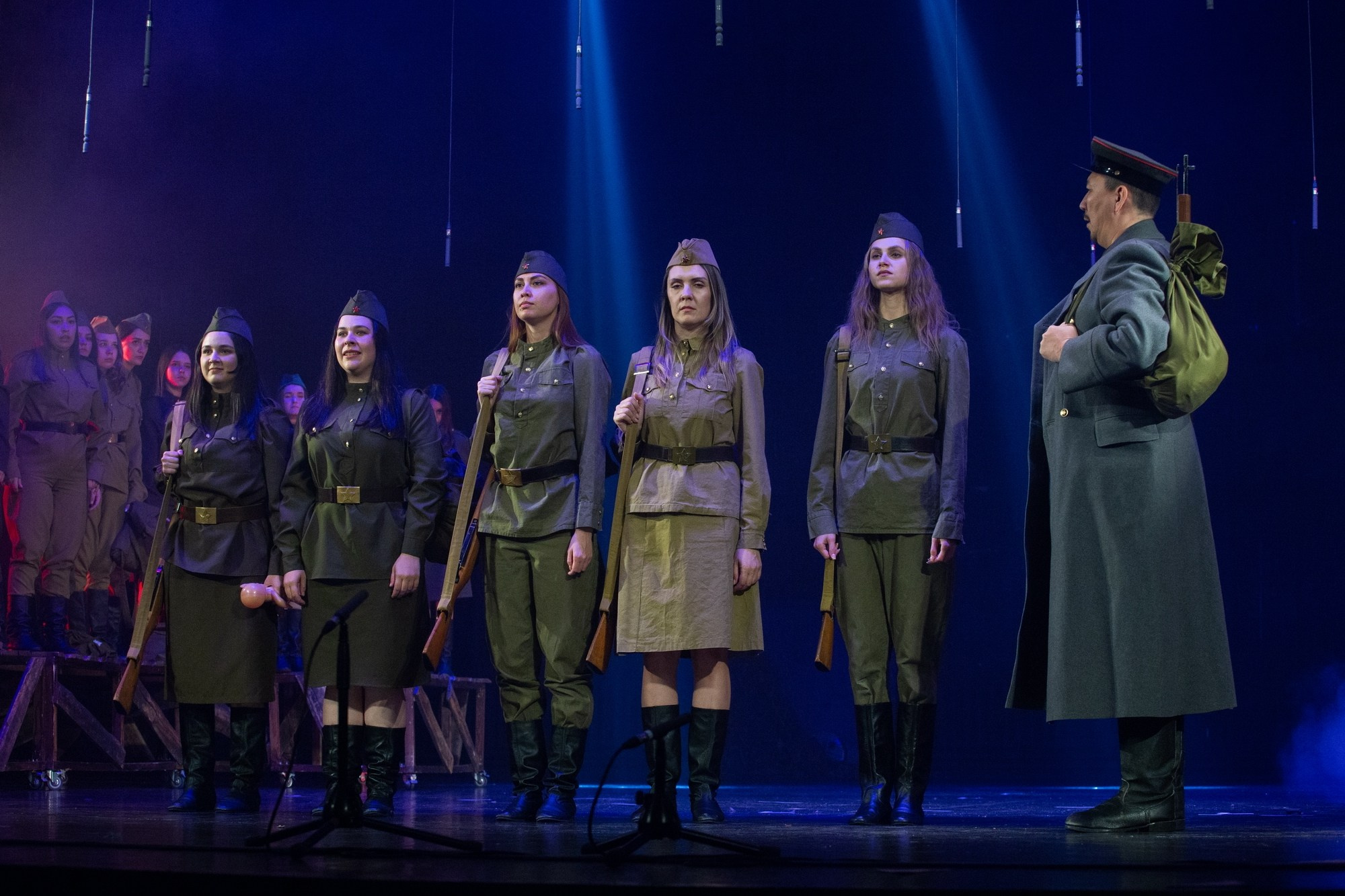 «Зори здесь тихие…». Вокалистка Мария Сиротенко