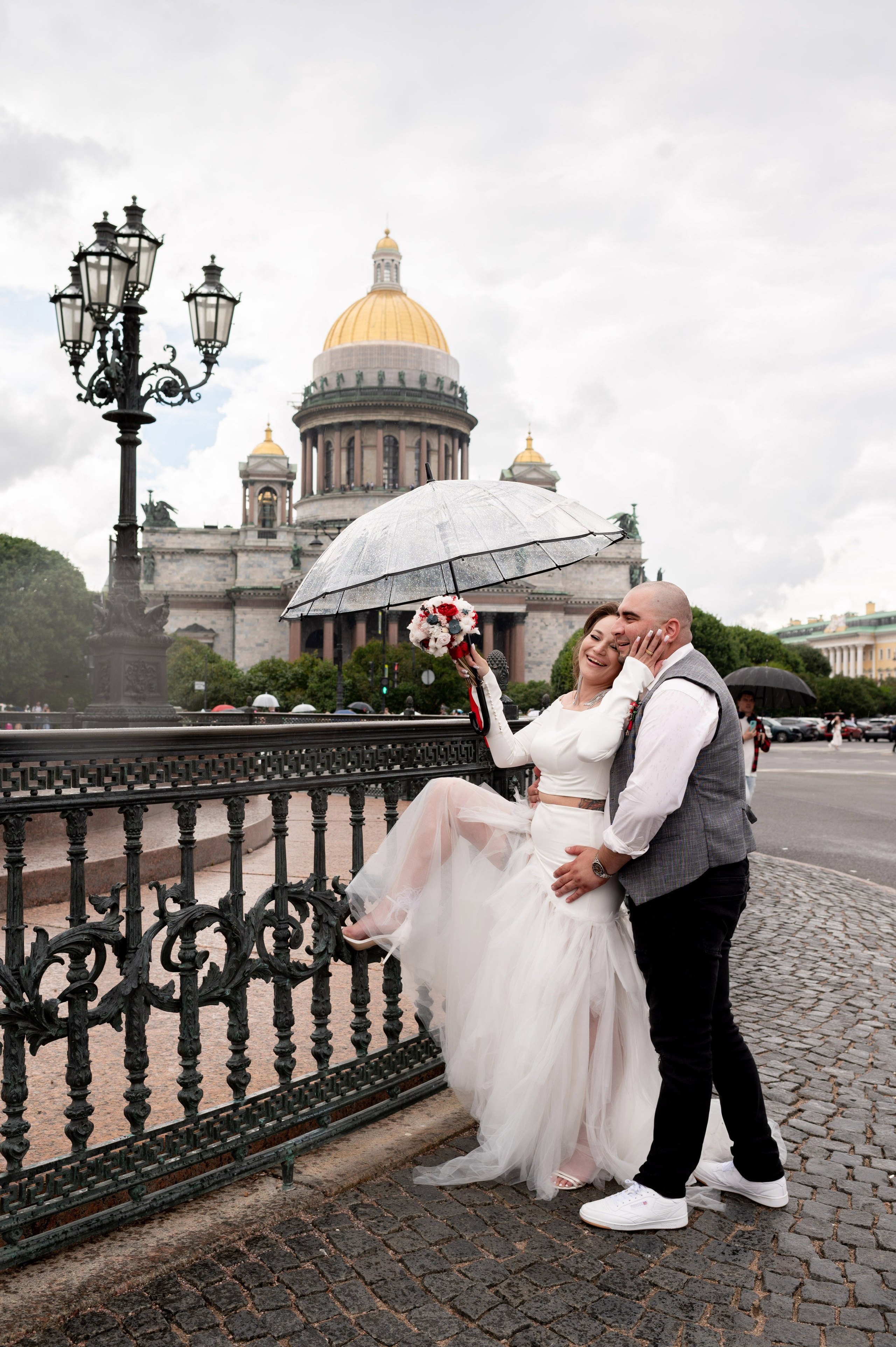 Экстравагантная свадебная фотосессия Светланы и Славы по нетрадиционным и оригинальным местам для свадебной прогулки в Санкт-Петербурге. Портретный, семейный и свадебный фотограф в Санкт-Петербурге и в Пушкине Ширяев Денис