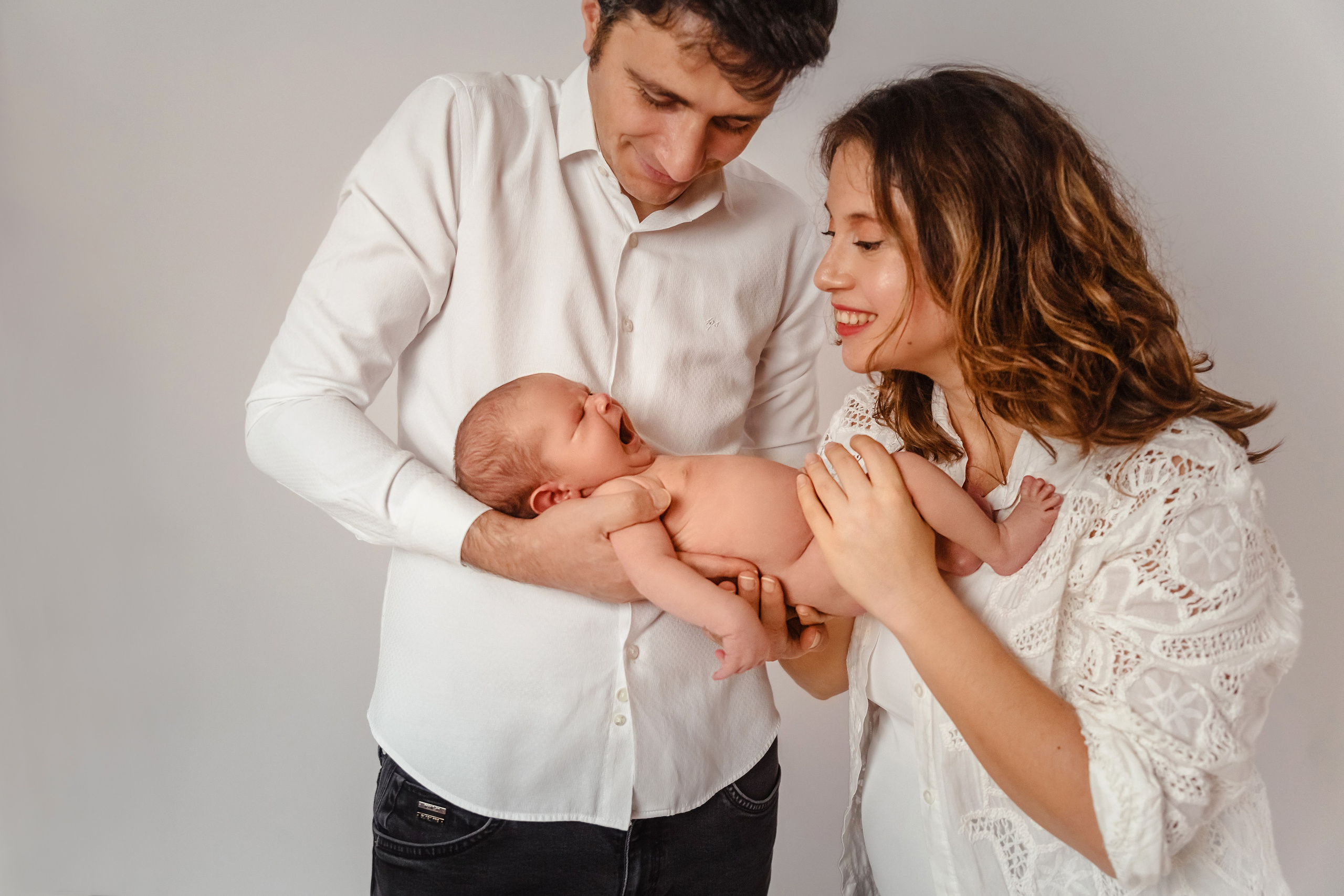 Newborn photoshooting. Professional family and children’s photographer in Izmir Irina Eron