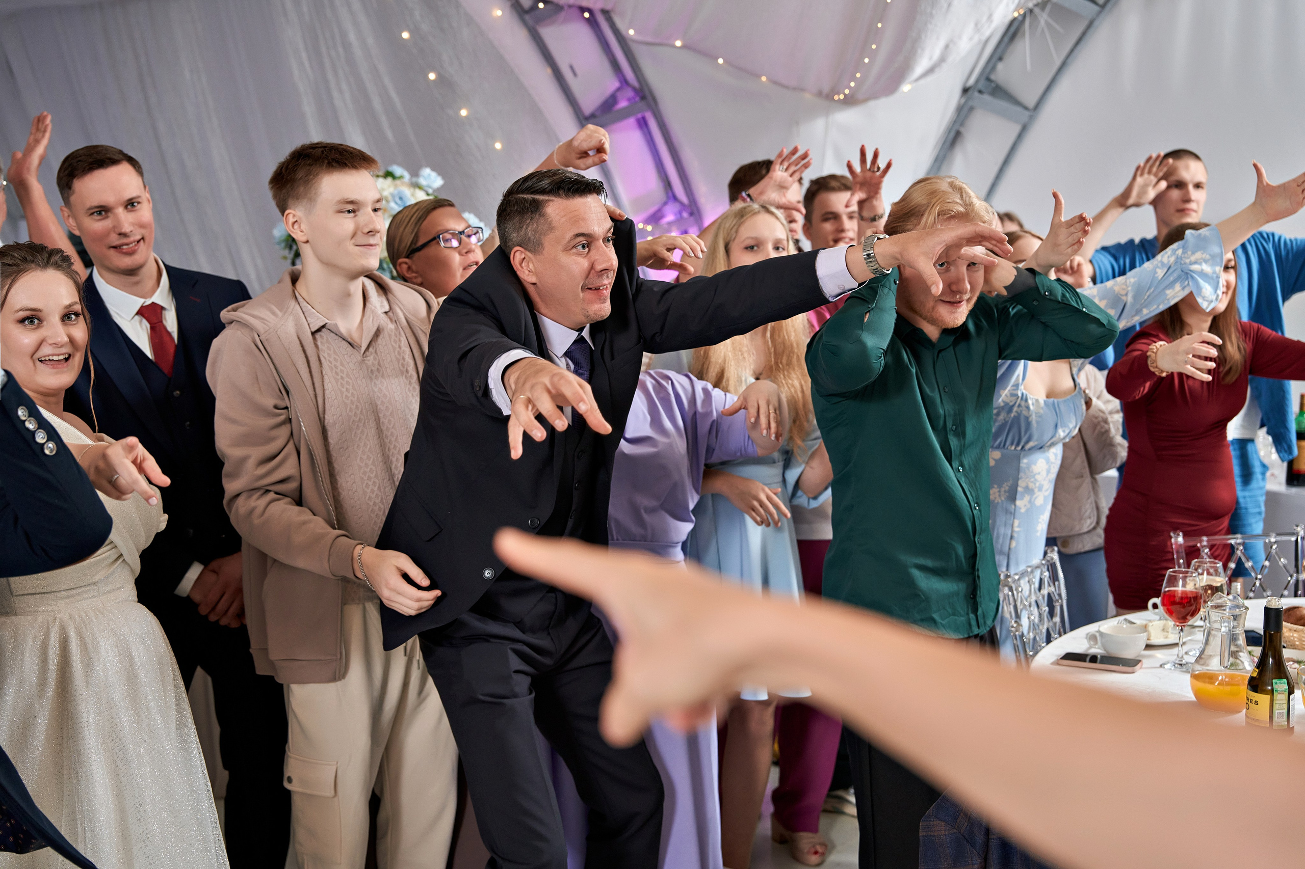 Нежная свадьба Антона и Софьи в яхт-клубе «Портофино». Фотограф Меняйло Евгений. Свадьба. Портрет. Репортаж. Семья. Контент