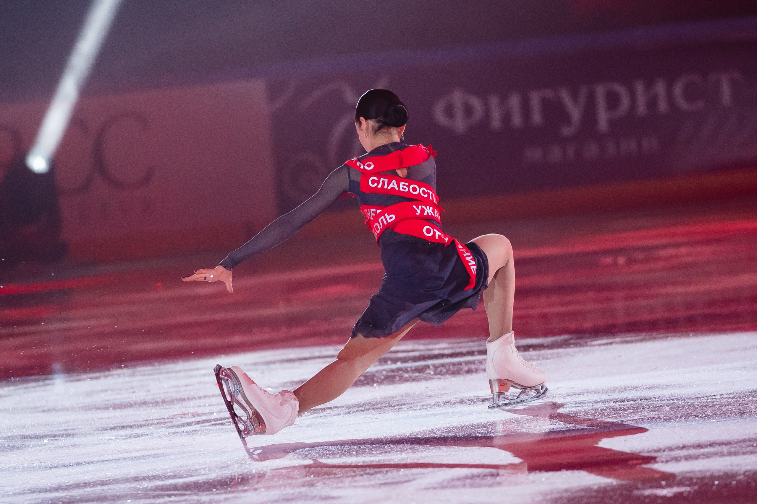 Шоу «Чемпионы на льду» в Новосибирске. Воробьева Ксения — Спортивный и танцевальный фотограф Новосибирск