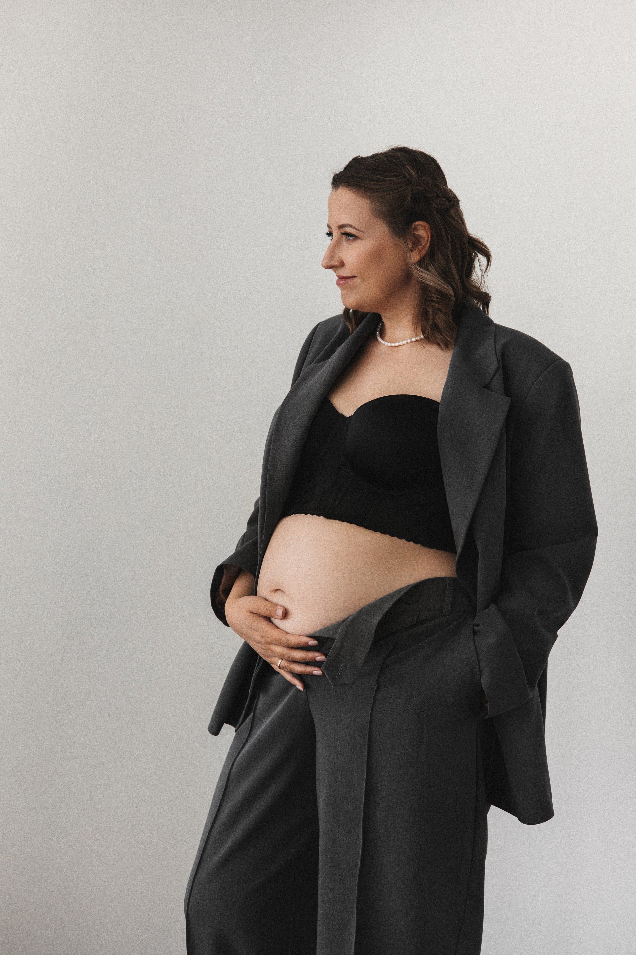 Беременная фотосессия в студии. Портретный и семейный фотограф в Москве Мария Рослякова