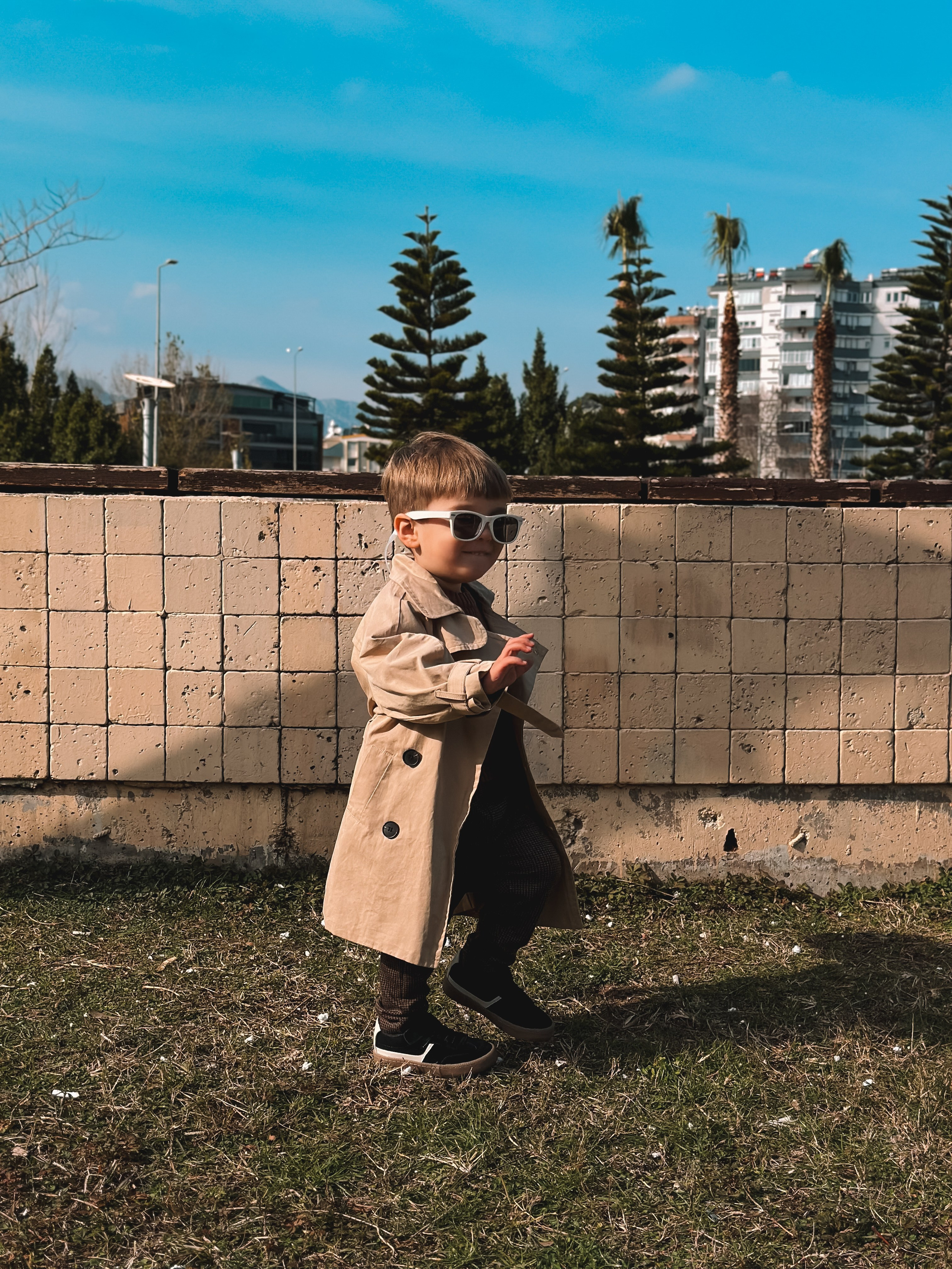 Модель для предметной съемки мальчик Радэль Казань| Sale Easy