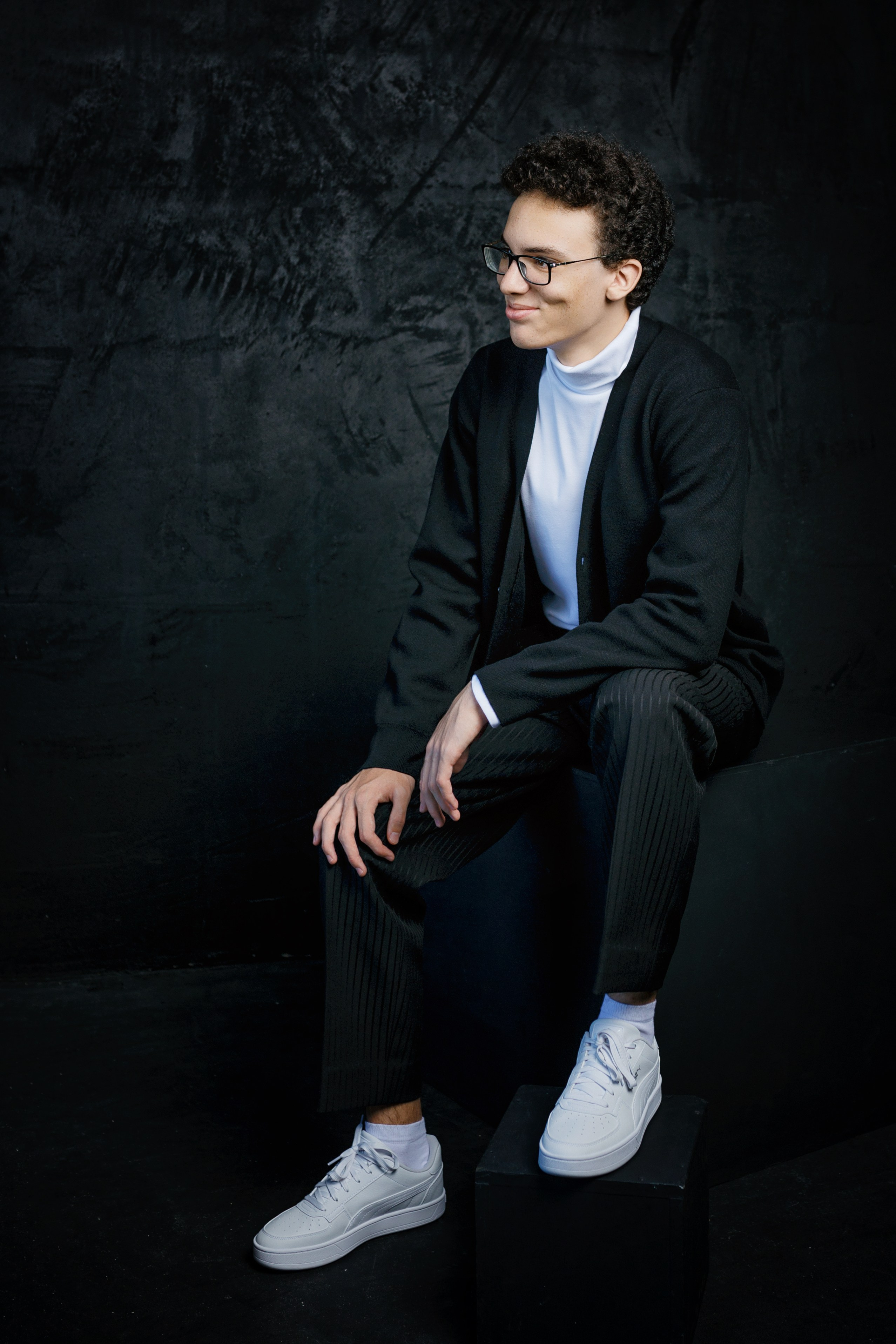 Тимур: фотосессия для музыканта в Таганроге. Уютный фотограф в Таганроге: портреты, альбомы, семейные и детские фотосессии| Рада Шатунова