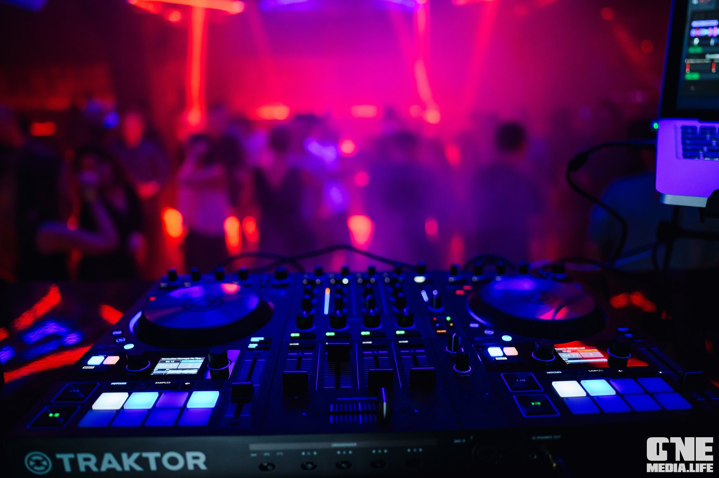 Фоторепортаж из РК Планета. One Media Life: фоторепортажи, фотоотчеты с мероприятий и заведений