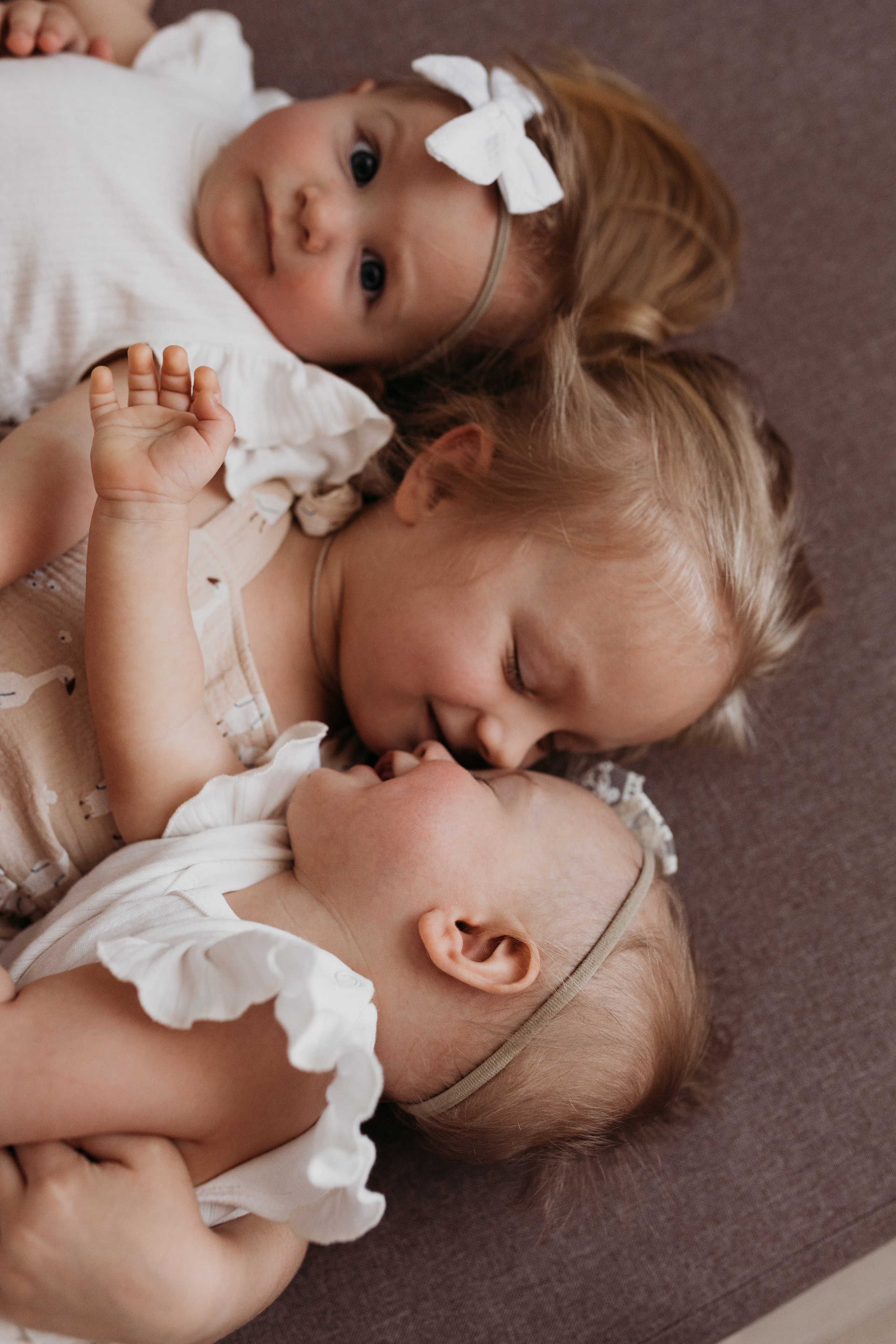 Лайфстайл lifestyle фотосессия новорожденного Барнаул. Фотограф новорожденных в г. Барнаул Ренпенинг Катерина