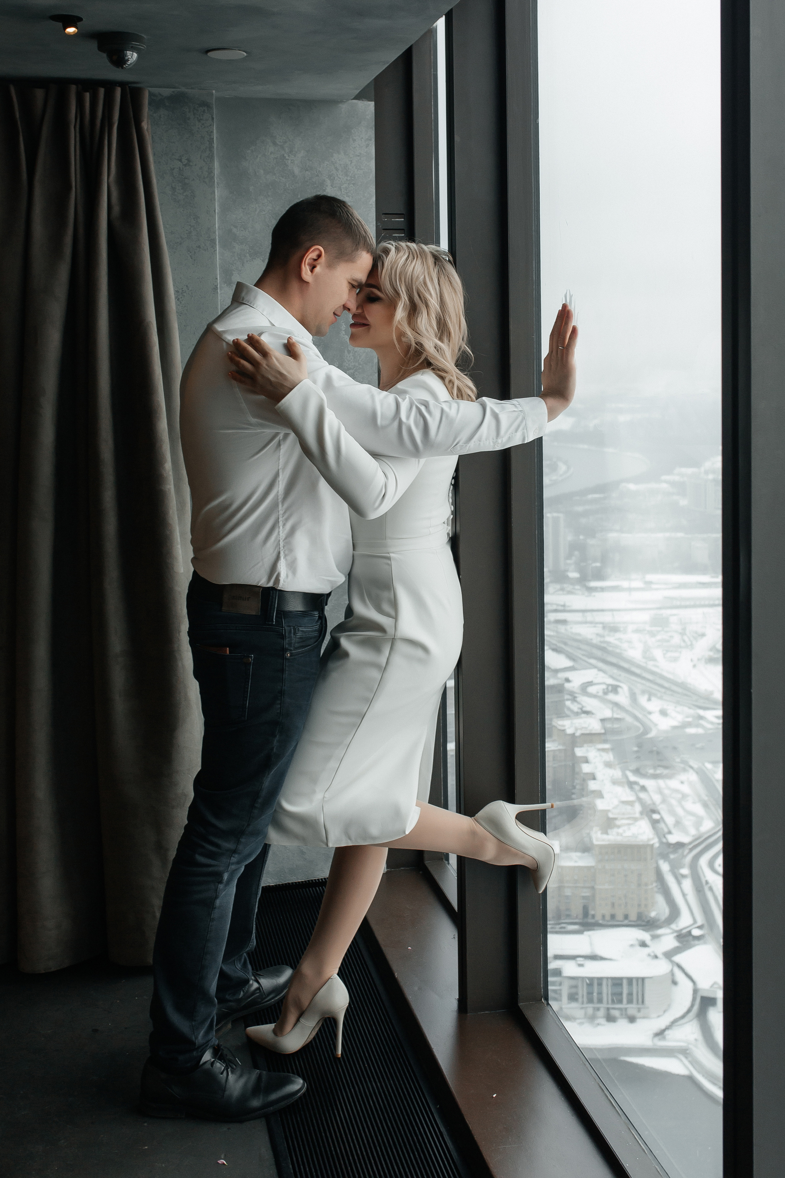 Роспись в ресторане Birds в башне «ОКО». Фото Радости. Свадебный и семейный фотограф в Москве Юлия Самойлова