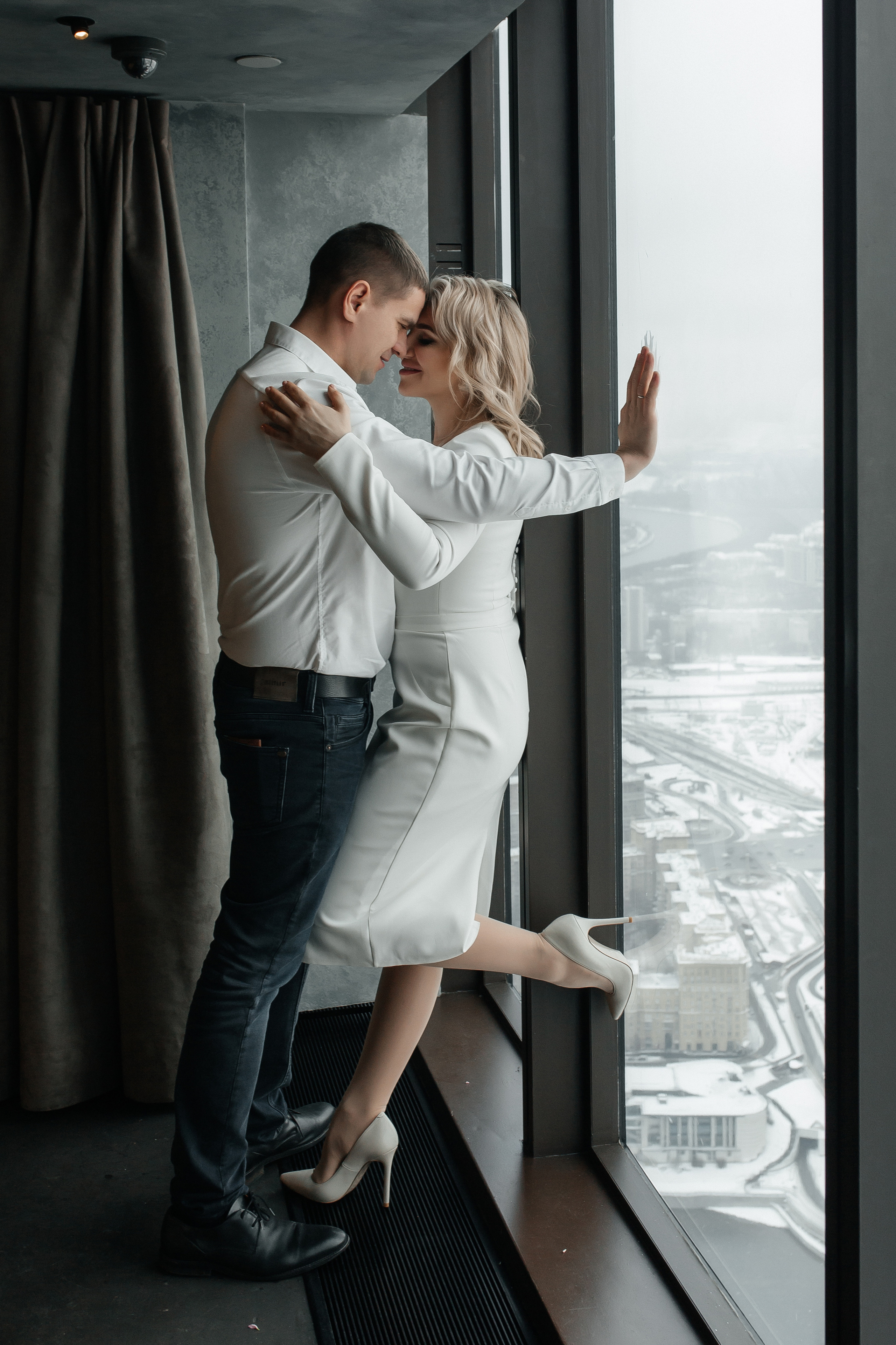 Роспись в ресторане Birds в башне «ОКО». Фото Радости. Свадебный и семейный фотограф в Москве Юлия Самойлова