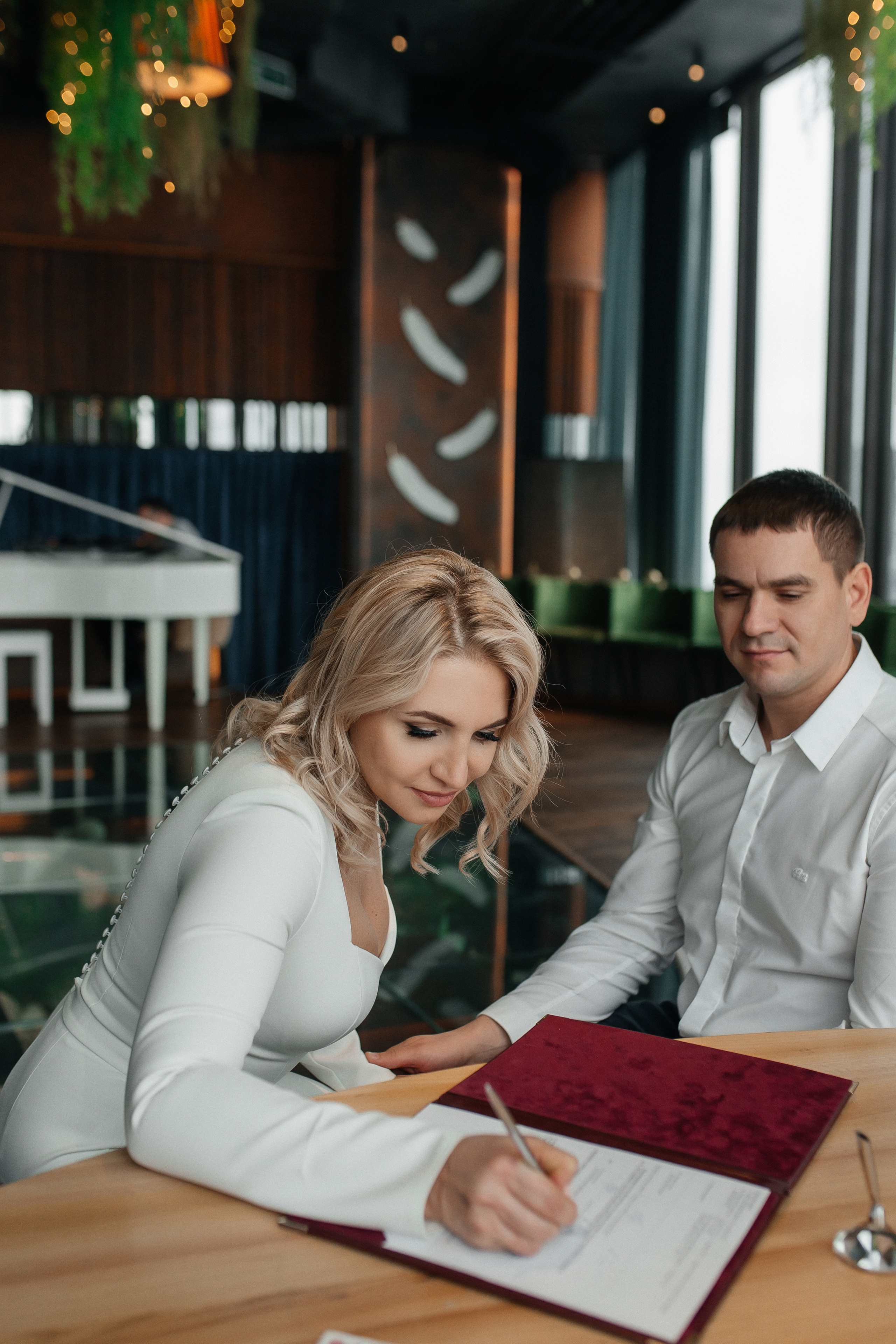 Роспись в ресторане Birds в башне «ОКО». Фото Радости. Свадебный и семейный фотограф в Москве Юлия Самойлова