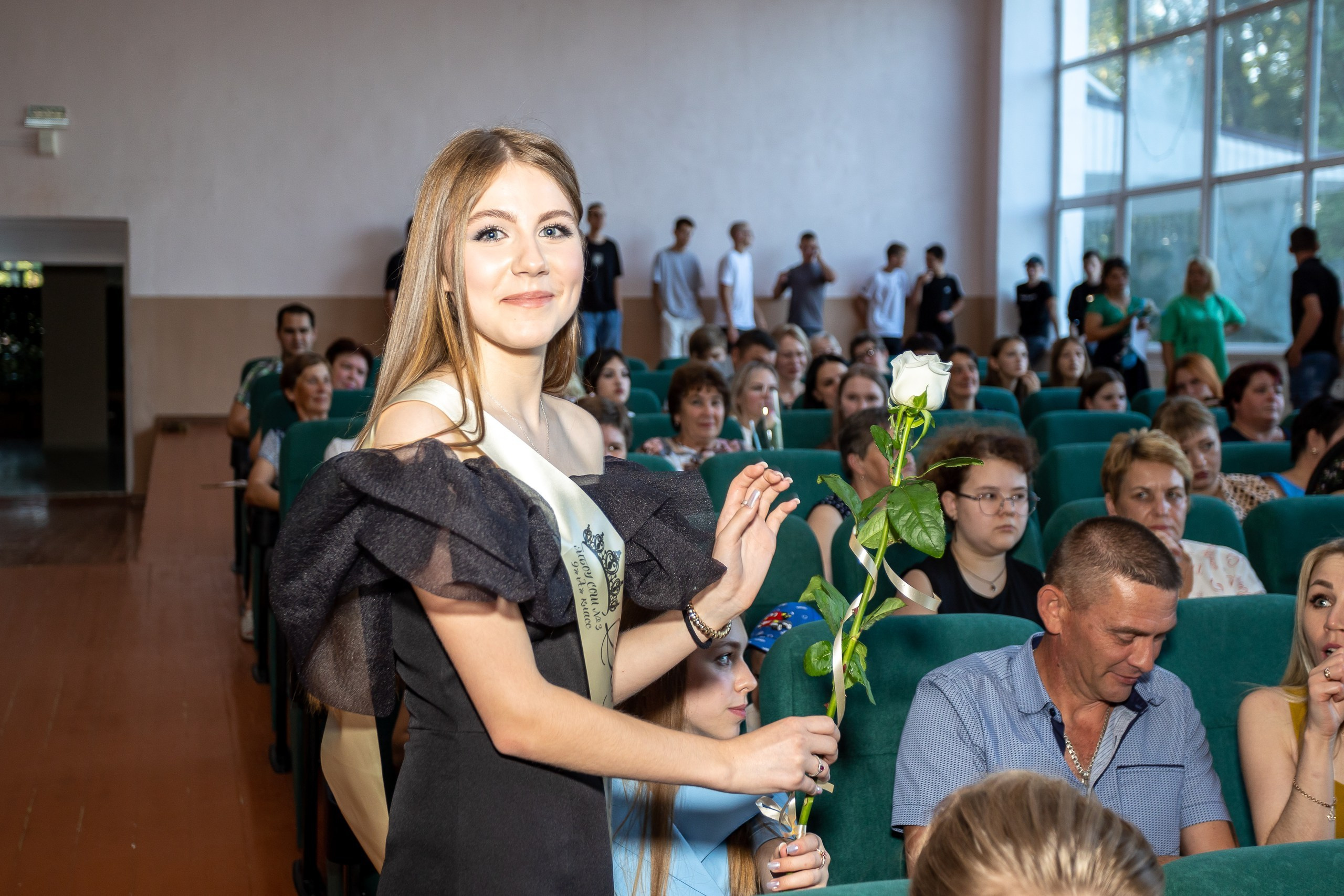 Вручение аттестата 2024 г. Выпускные альбомы Майкоп, Краснодар Елена Золотарева