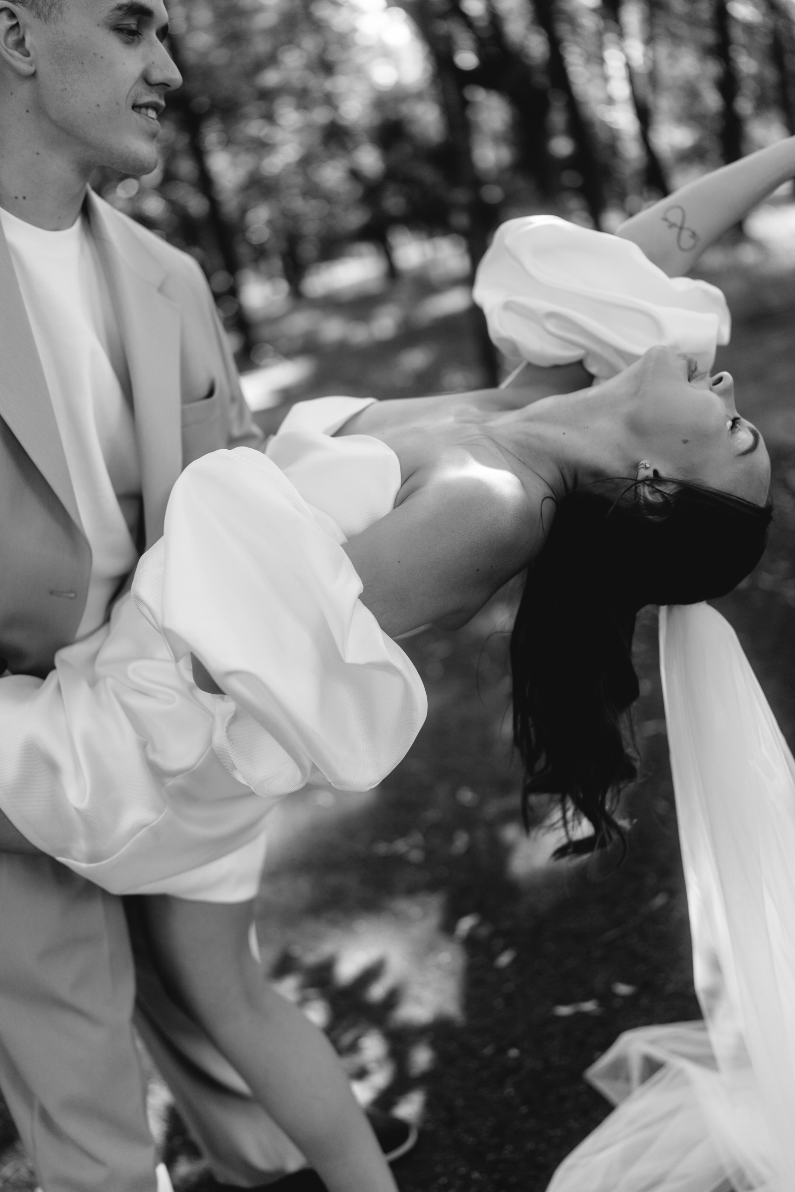 Предсвадебная прогулка Александр и Юлия. Свадебный и индивидуальный фотограф Аля Мамакова