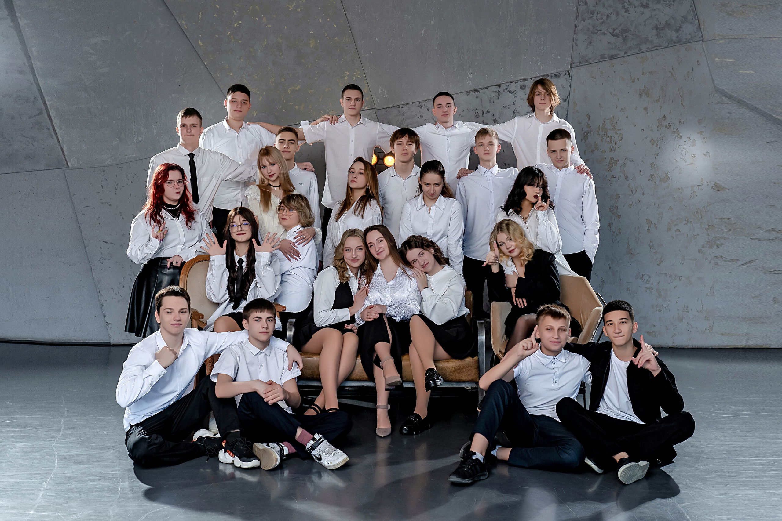 Выпускные (школьные) альбомы (книги) в Ростове-на-Дону. Современные Выпускные Альбомы в Ростове-на-Дону