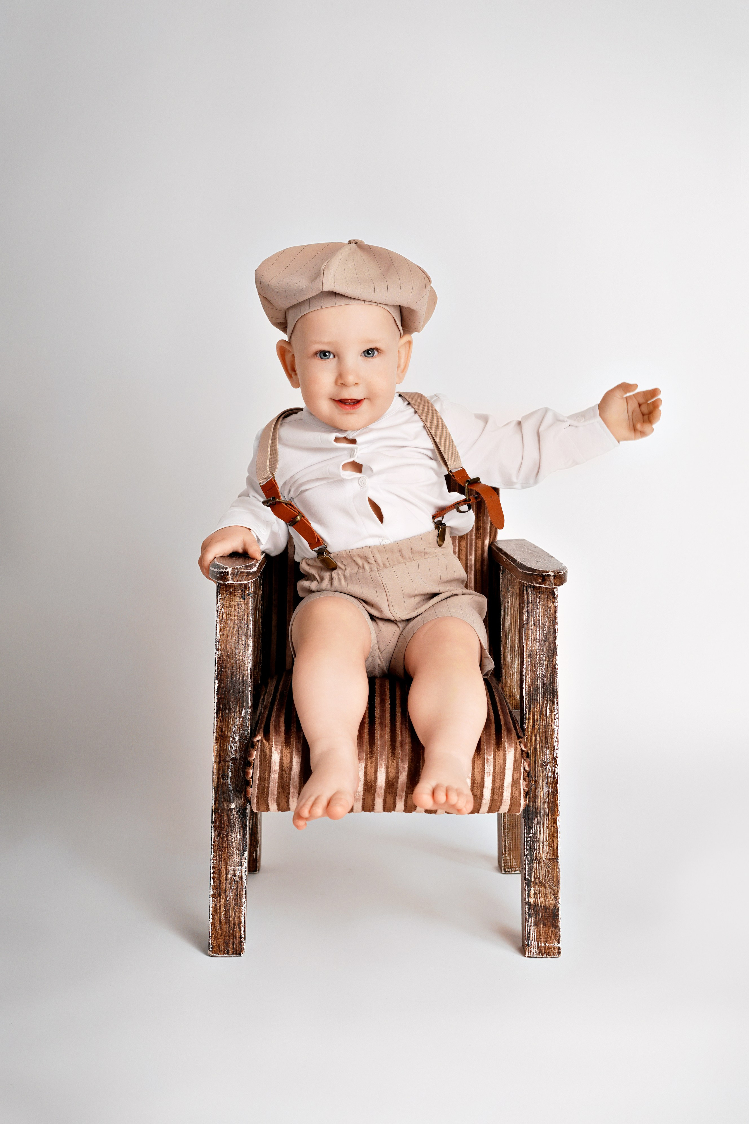 ГОДИК В РЕТРО СТИЛЕ. Фотограф новорожденных беременных в Тюмени Ткачук Татьяна