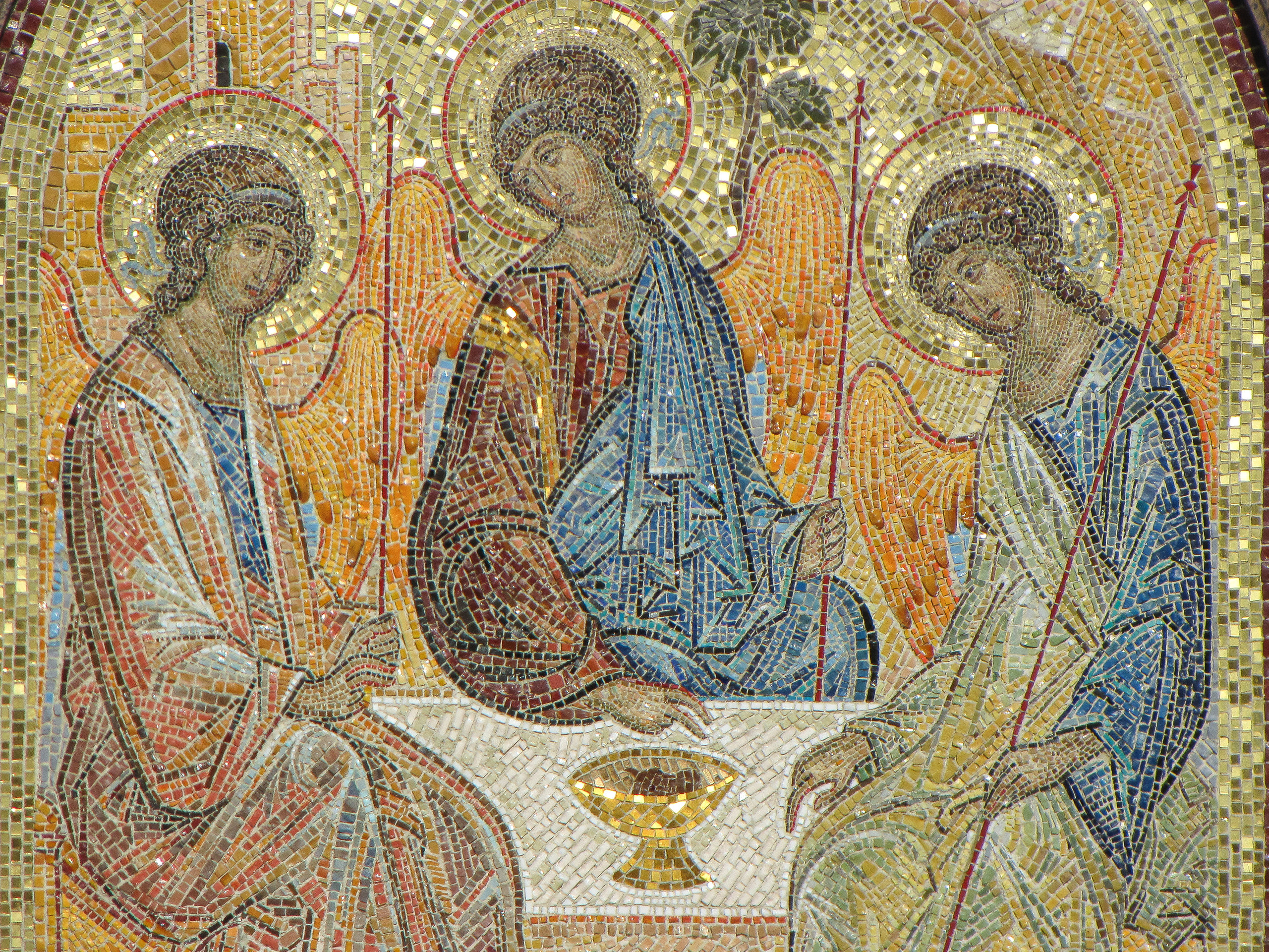 Центральный вход храма. НИИКОРОВИН- мастерская мозаики и монументального искусства