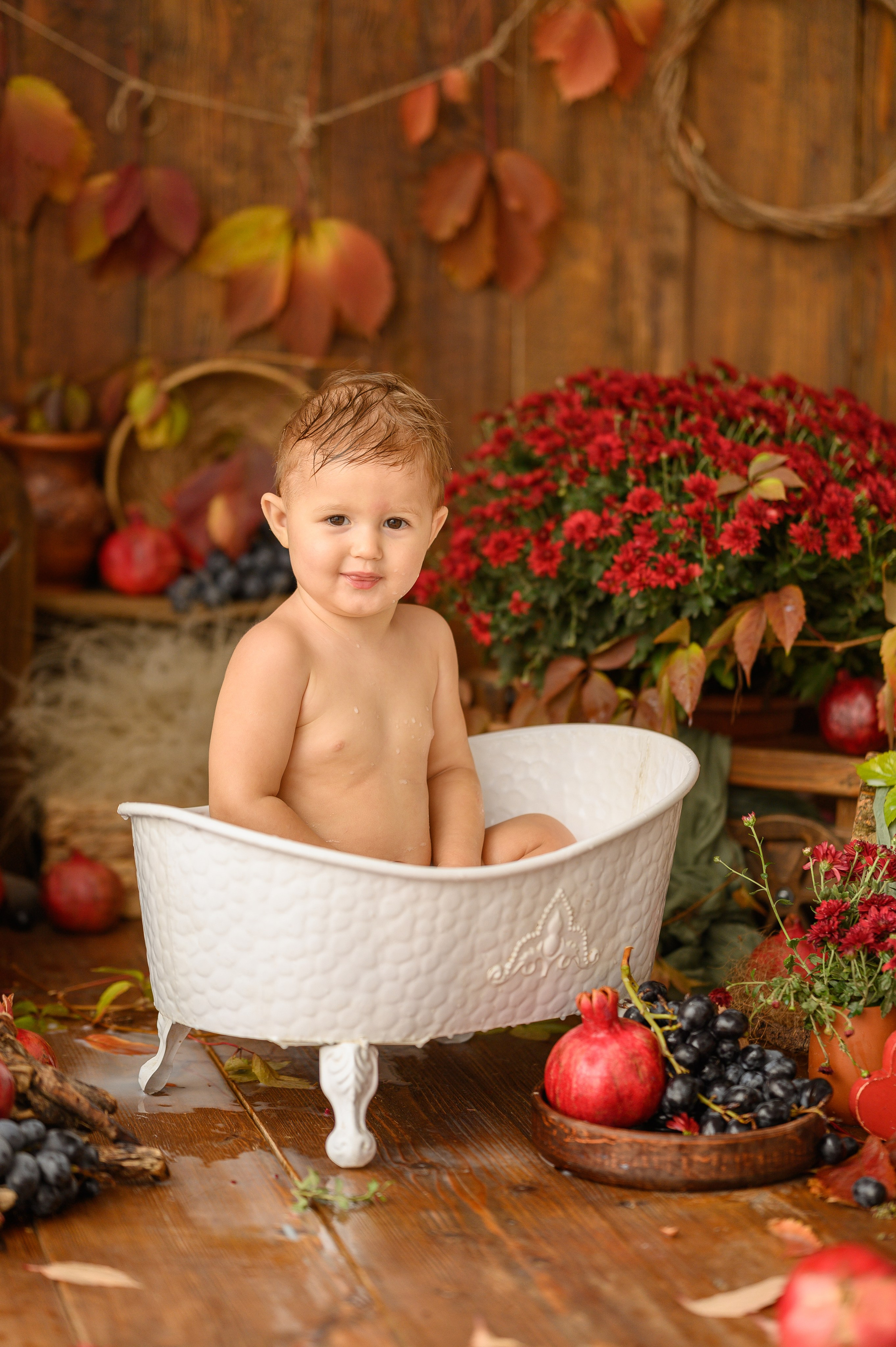 Коля и гранаты-виноград. Детский и семейный фотограф Ирина Гладких