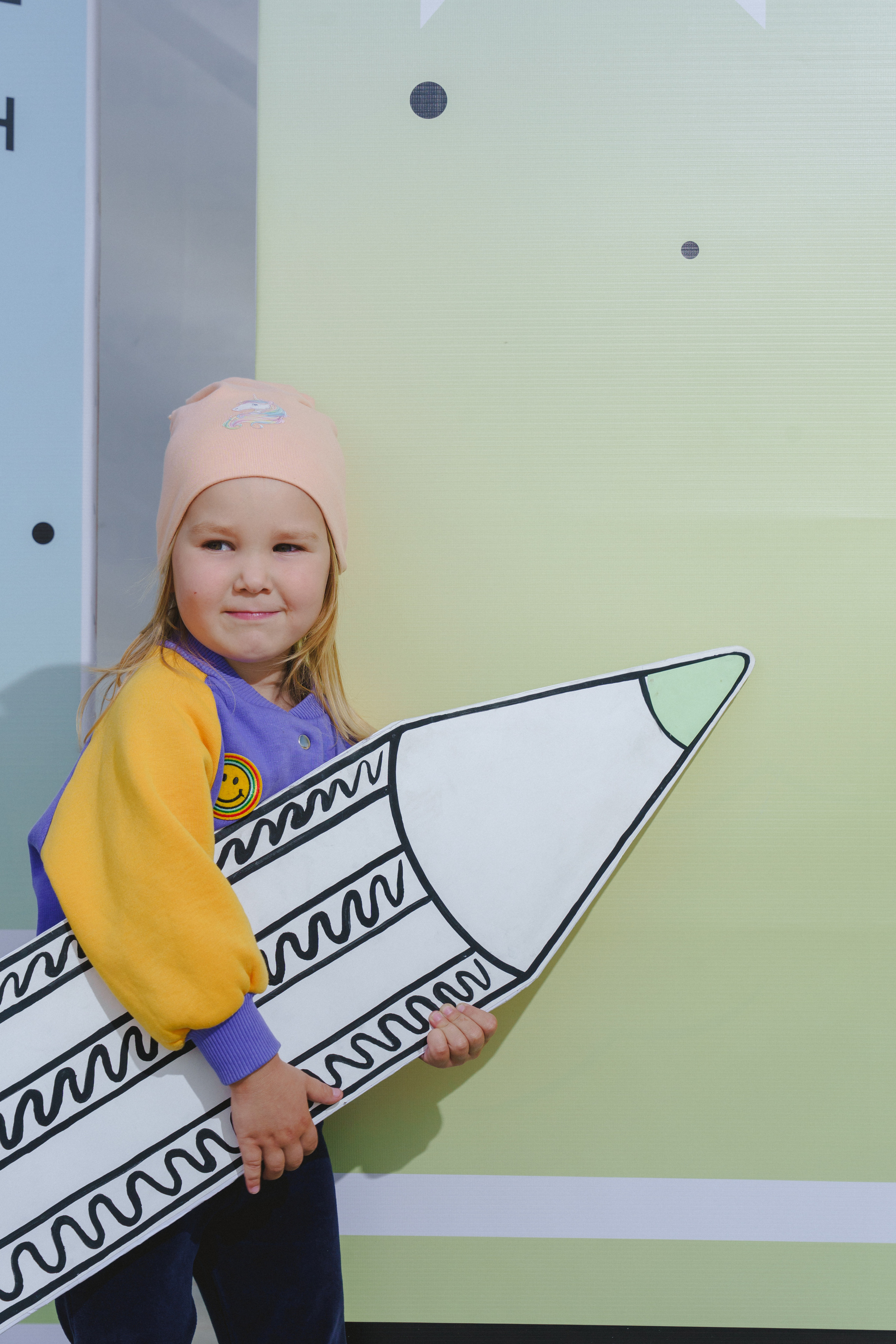 Литературная коллаборация «ДУХ: Душа, ум, характер». Фотограф в детский сад в Екатеринбурге, выпускные альбомы Юлия Умерова