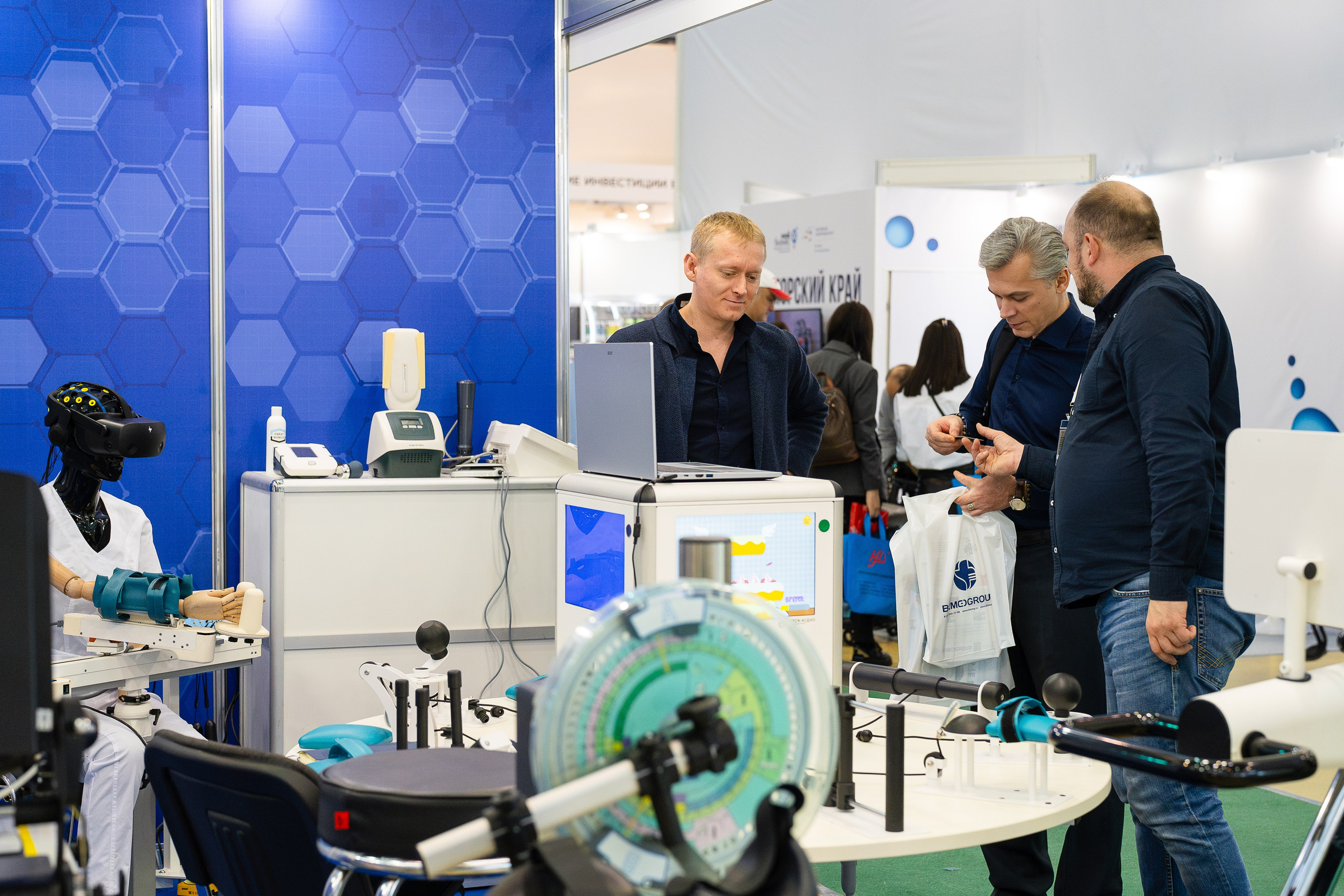 Фотограф b2b на выставки, конференции, форумы в Москве