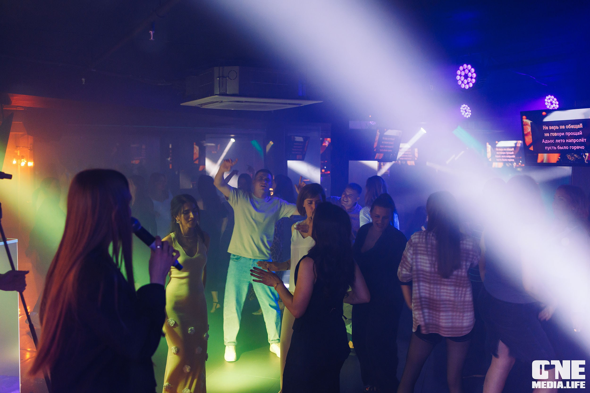 Фоторепортаж из караоке-клуба Эйфория. One Media Life: фоторепортажи, фотоотчеты с мероприятий и заведений