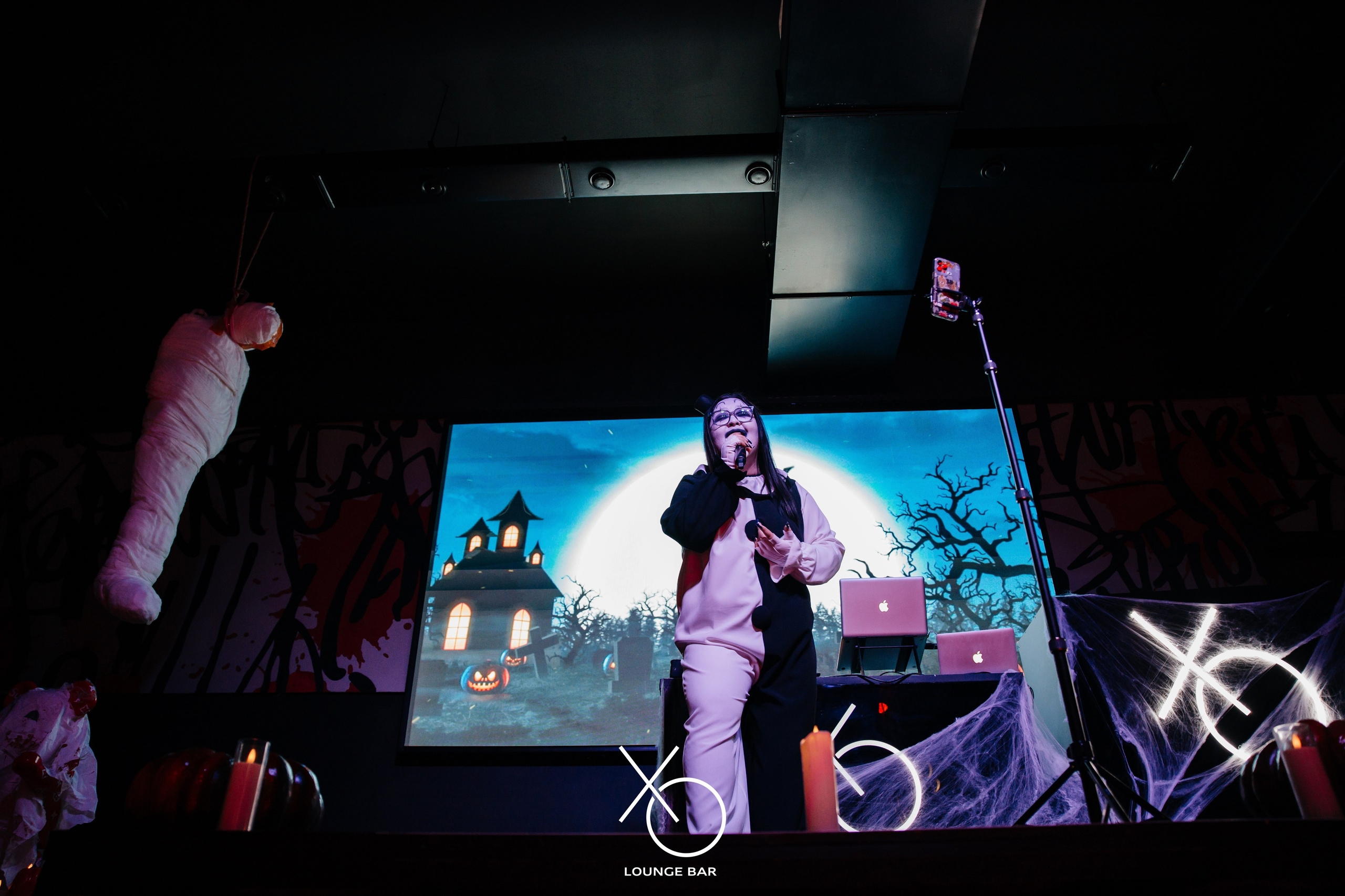 Halloween. Lounge Bar X.O