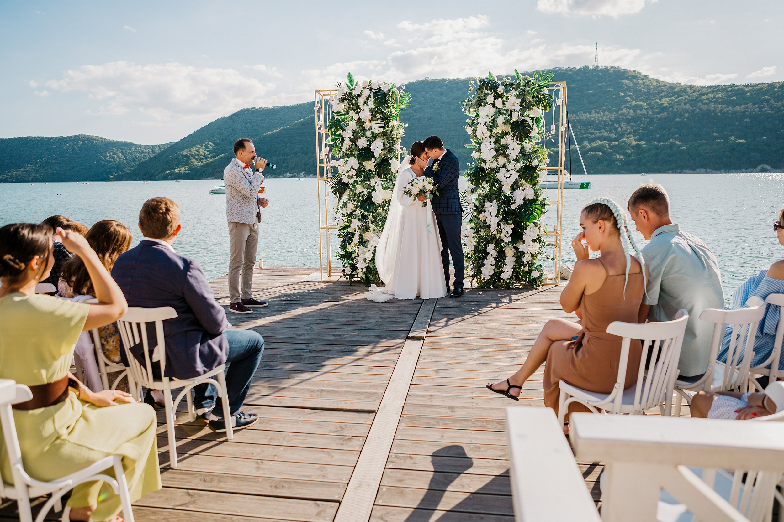 Организация свадьбы в Абрау-Дюрсо. Свадьба в Абрау-Дюрсо