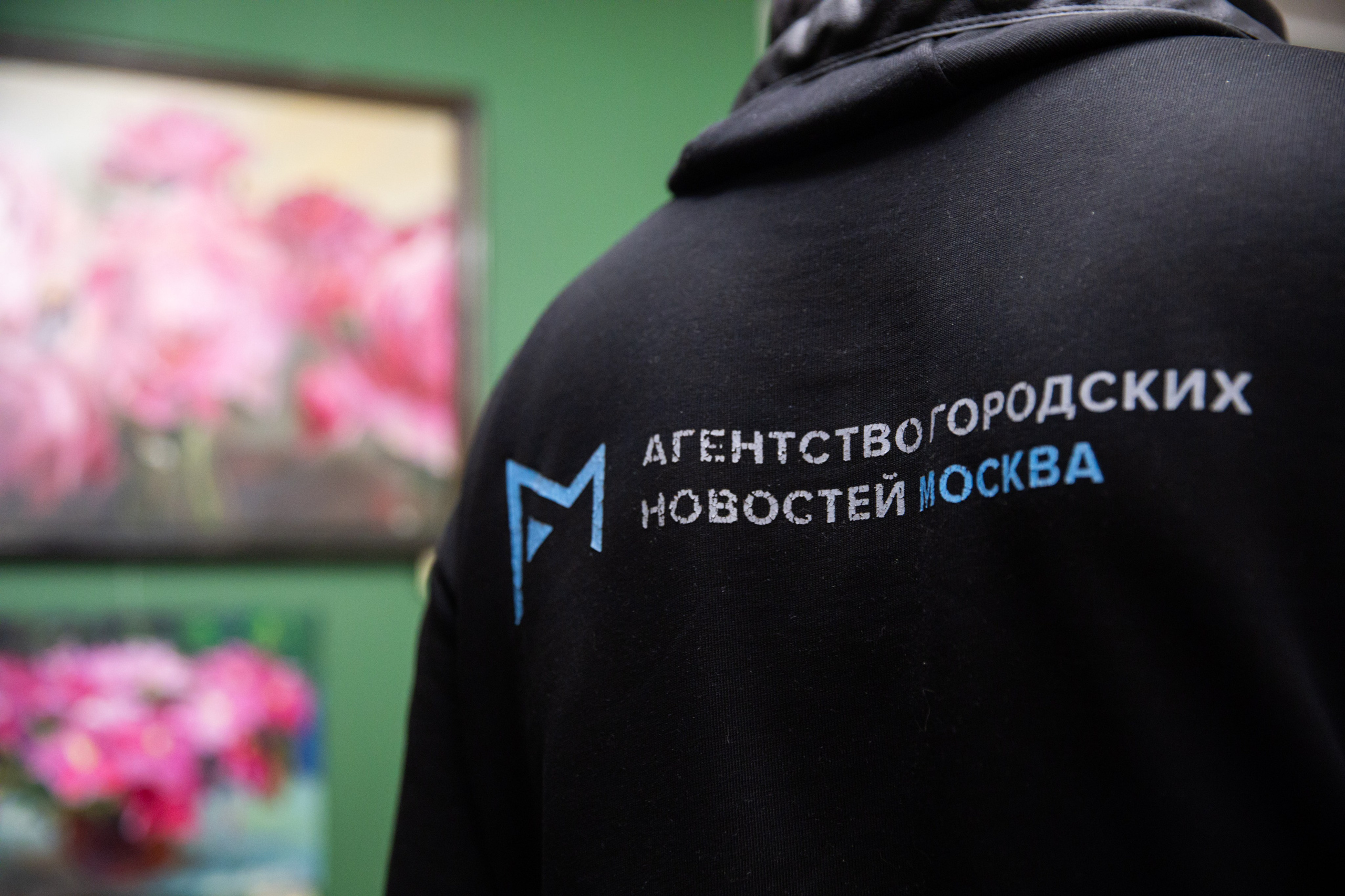 ЦВЕТЫ И СТРОКИ. Художественные выставки. Яркие открытия