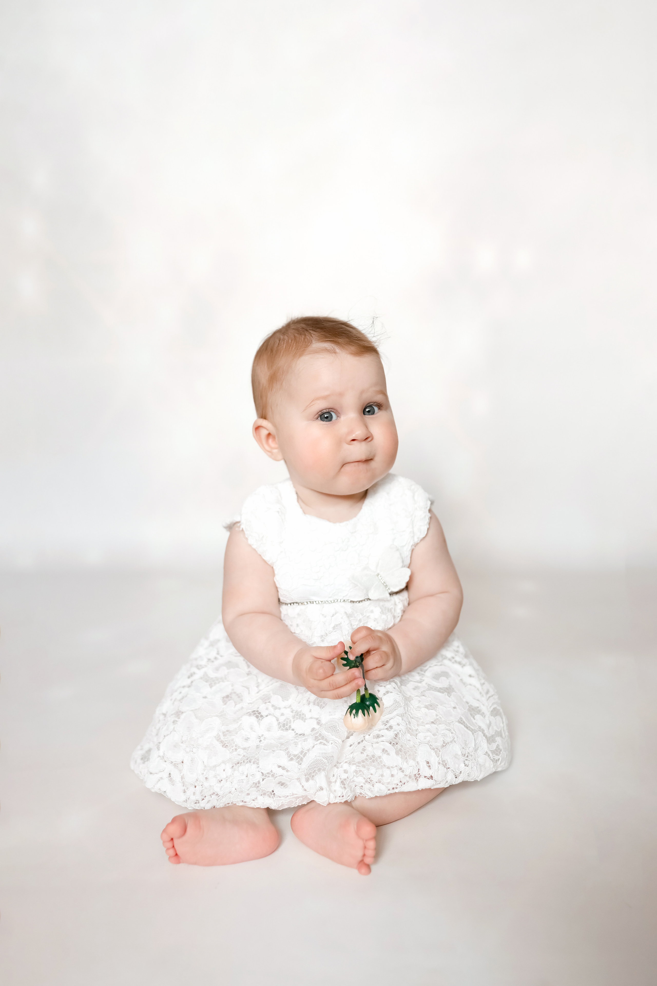 Глаша фотосессия в молочной ванночке