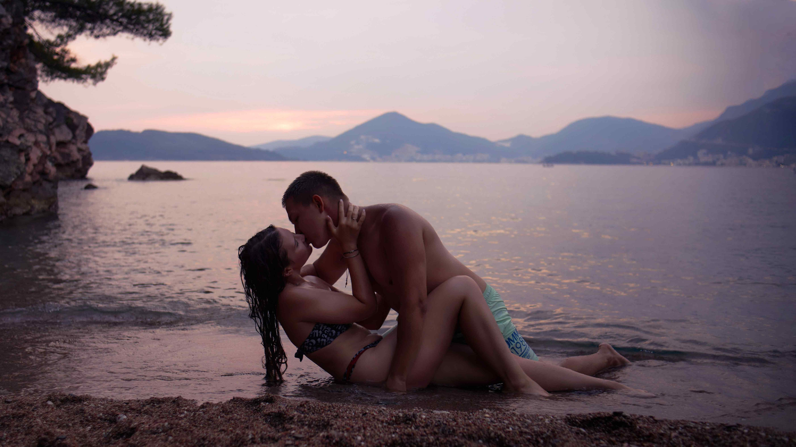 Love Story Photoshoot in Montenegro | Couple on the Beach at Sveti Stefan