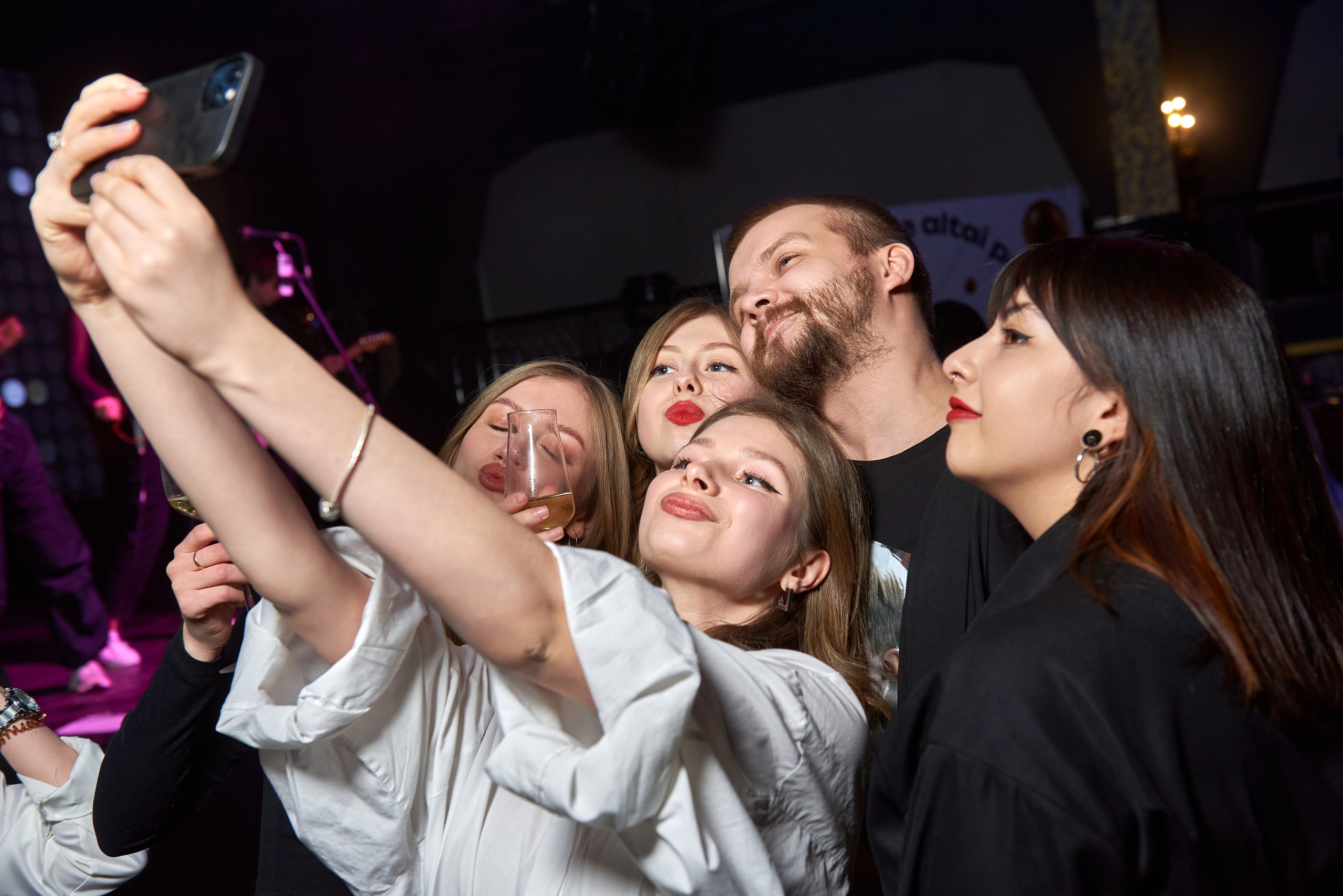 Организация мероприятий на Алтае и в Сибири — свадьбы, корпоративы, праздники и туры под ключ. Ведущий и организатор мероприятий на Алтае