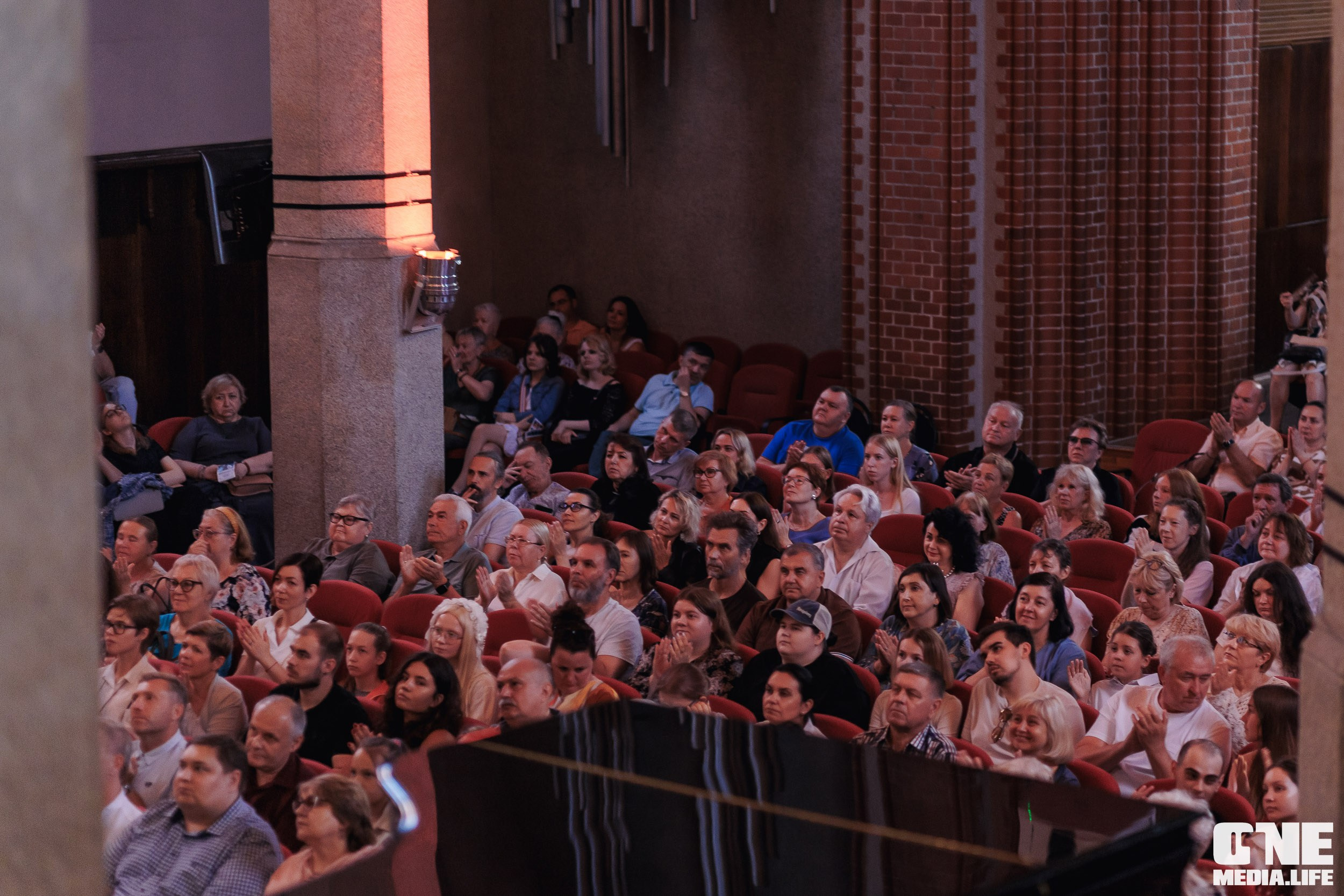 Фоторепортаж из Калининградской филармонии. One Media Life: фоторепортажи, фотоотчеты с мероприятий и заведений