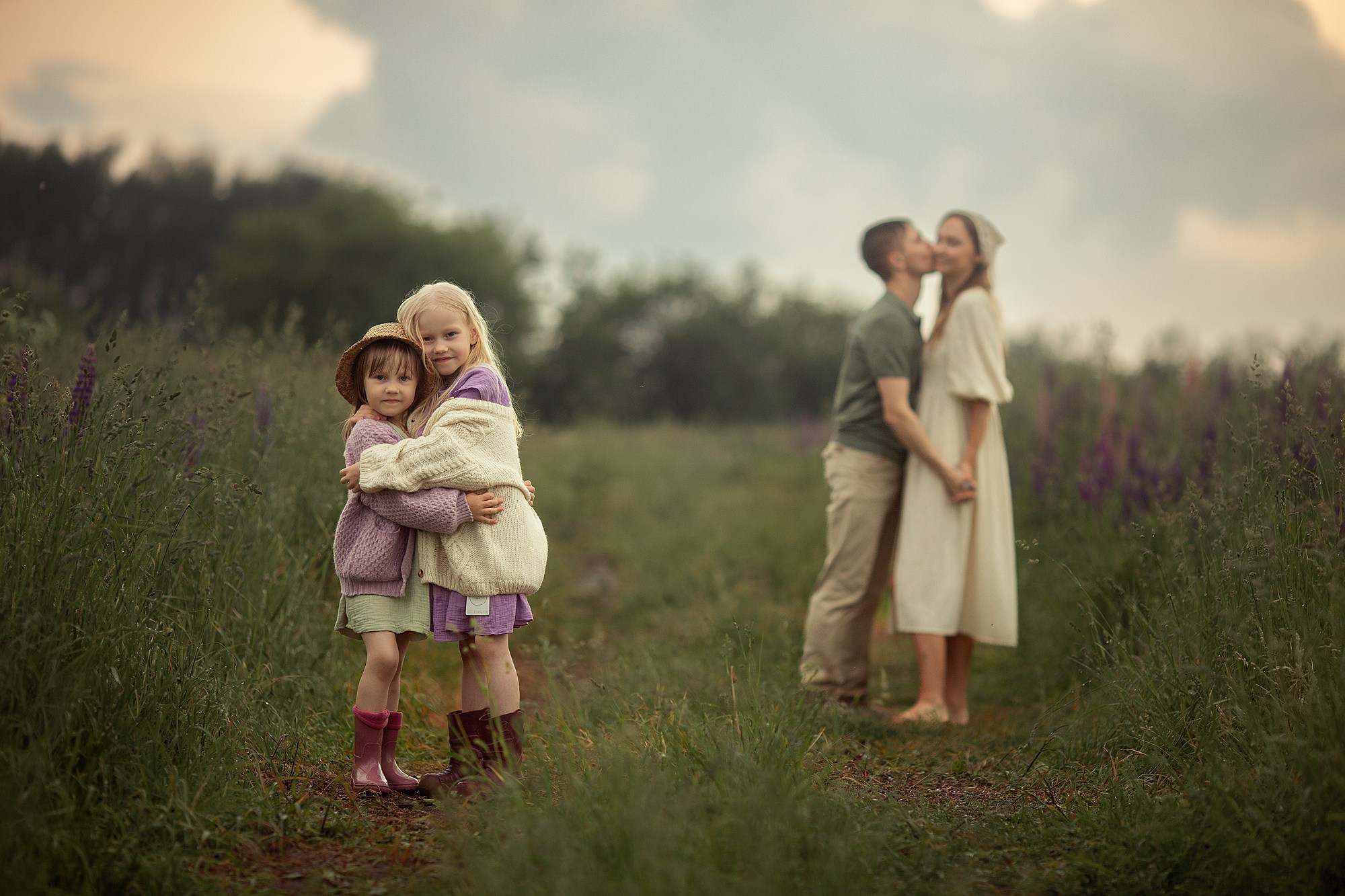 Семейная Фотосессия в люпиновом поле. Tatyana Nadezhdina Family photographer