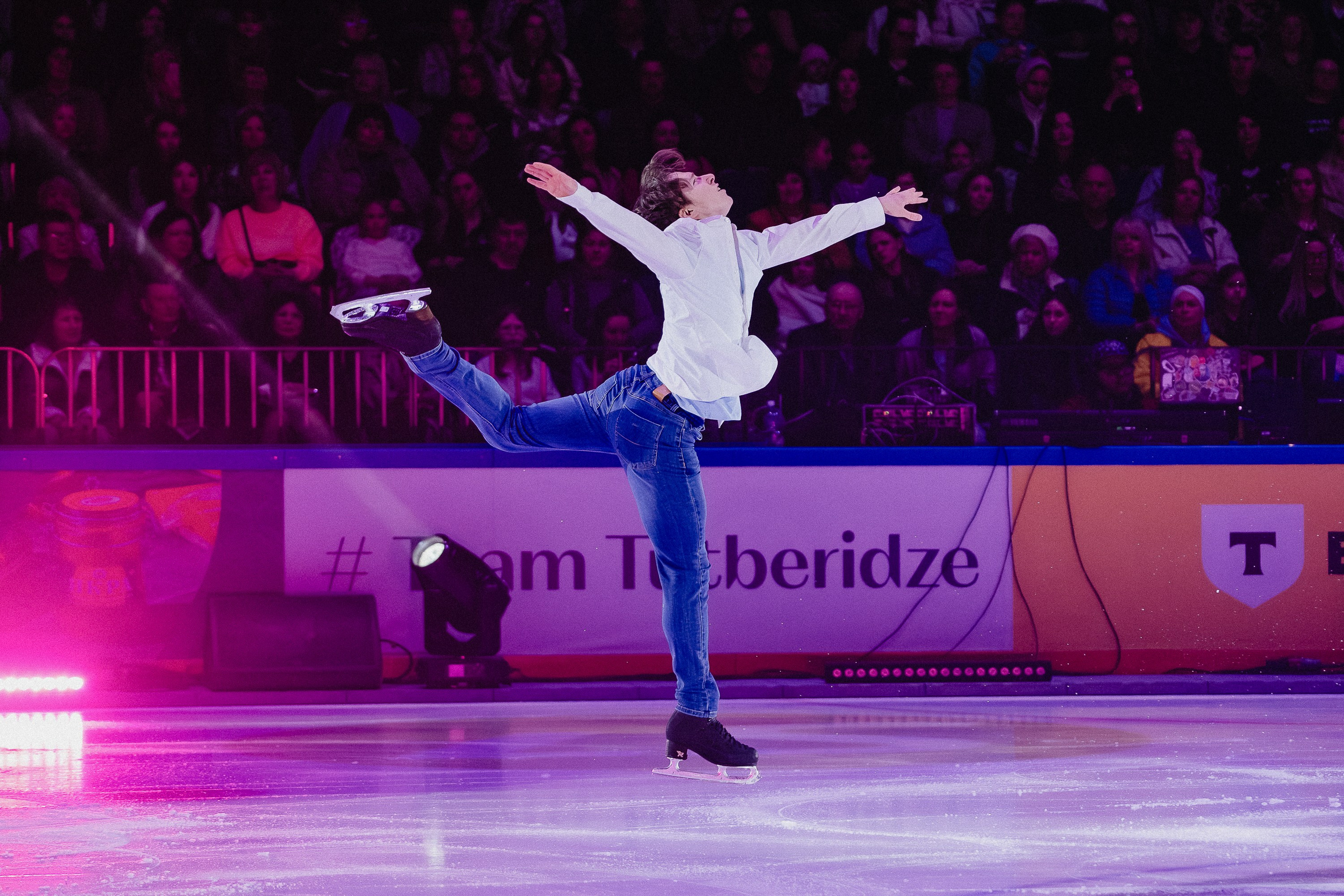 Шоу Этери Тутберидзе в Новосибирске. Воробьева Ксения — Спортивный и танцевальный фотограф Новосибирск