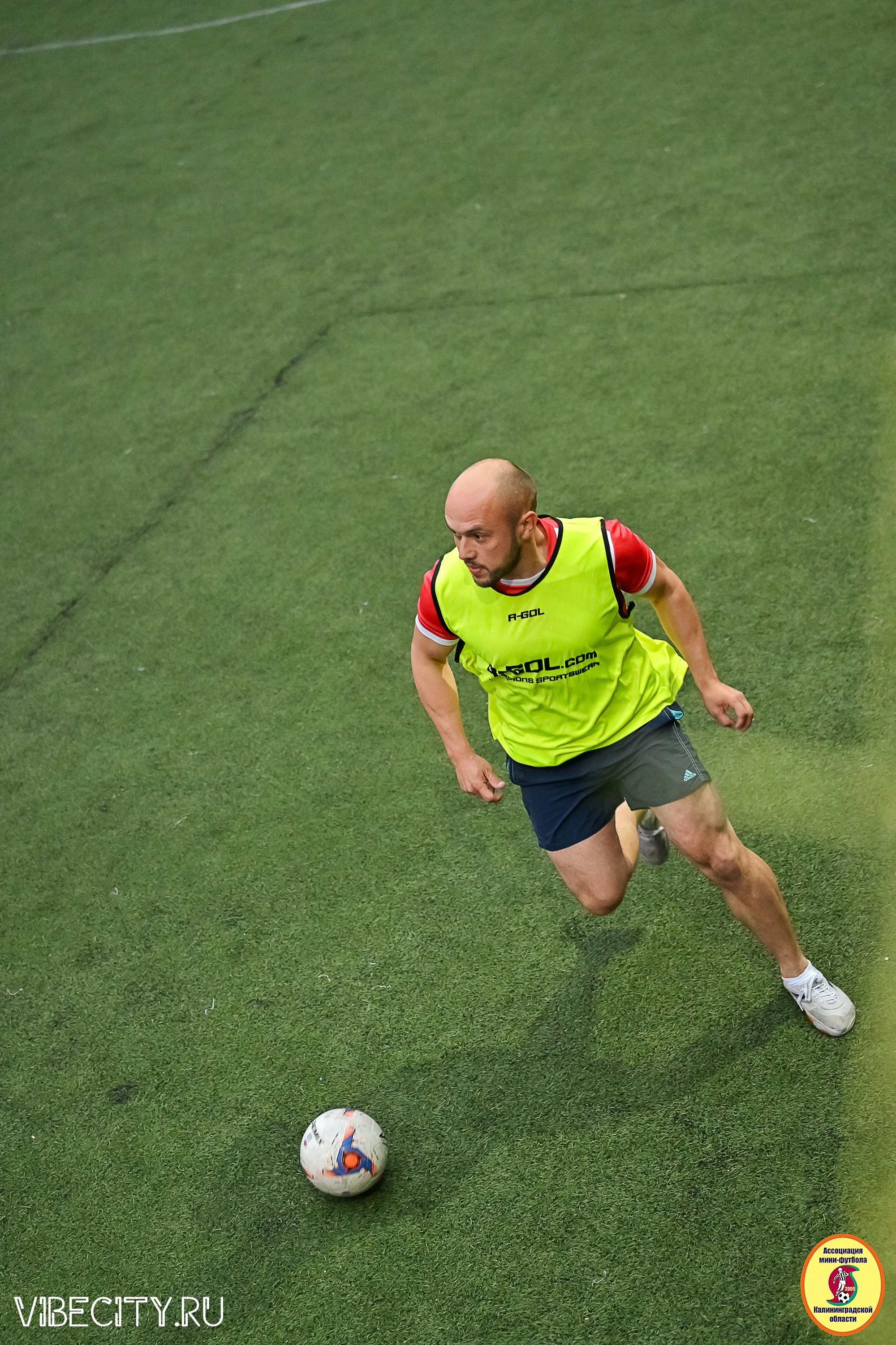 ИГРЫ МИНИ-ФУТБОЛЬНОЙ И КОРПОРАТИВНОЙ ЛИГИ. VIBECITY.RU Вайб Сити Ру Фоторепортажи Фотоотчеты Калининград