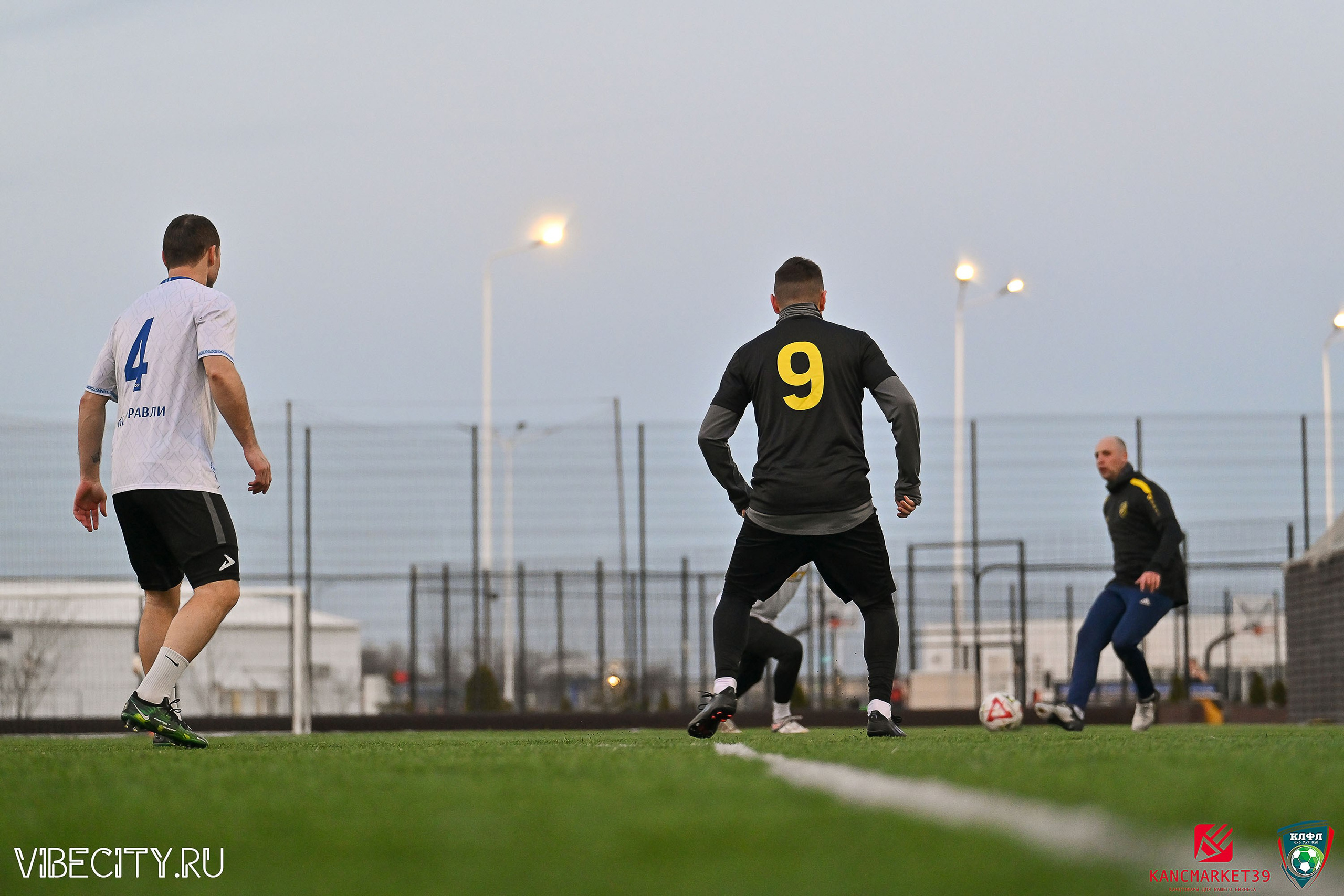XX ЧЕМПИОНАТ КАЛИНИНГРАДСКОЙ ЛФЛ КАНЦМАРКЕТ39 сезона 2024–2025 гг. VIBECITY.RU Вайб Сити Ру Фоторепортажи Фотоотчеты Калининград