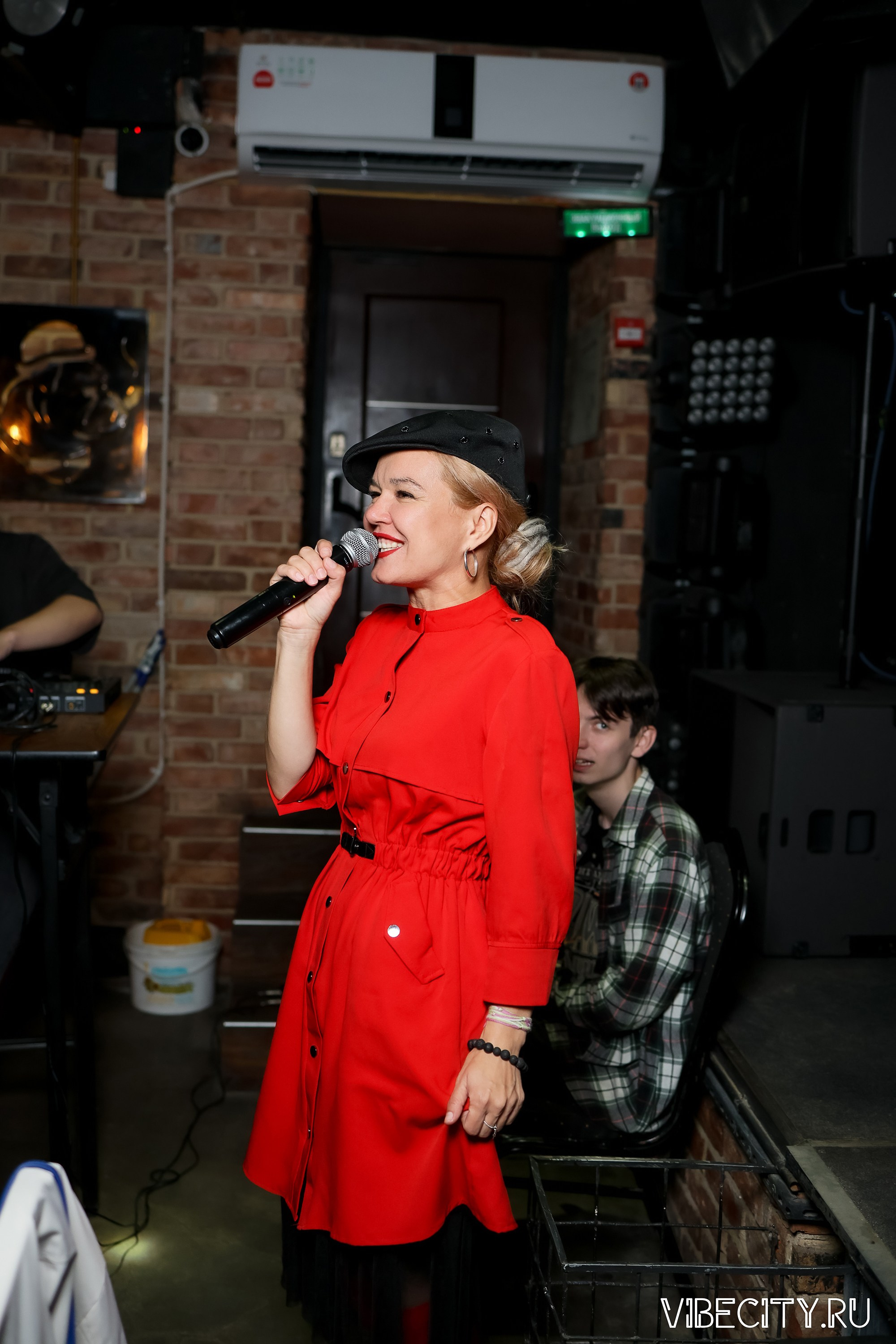 КВИЗ WHOIS. VIBECITY.RU Вайб Сити Ру Фоторепортажи Фотоотчеты Калининград