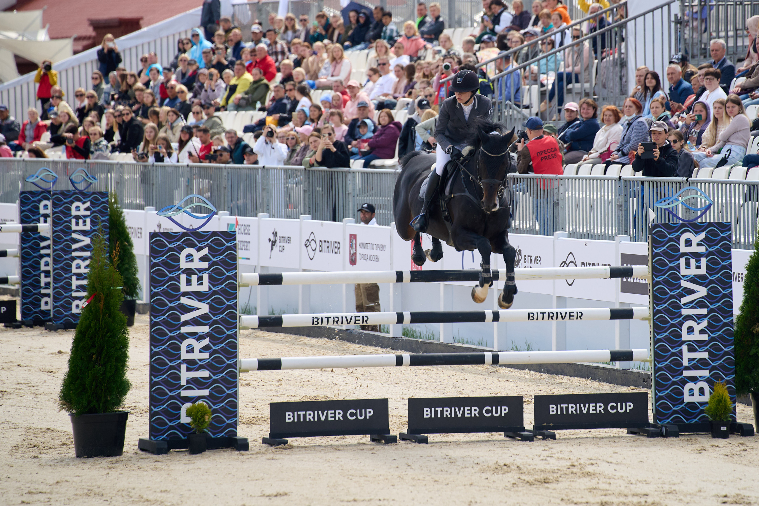 Photo report show jumping Bitriver Cup 2023. Reportage event photographer in Moscow Alexander Gladkiy