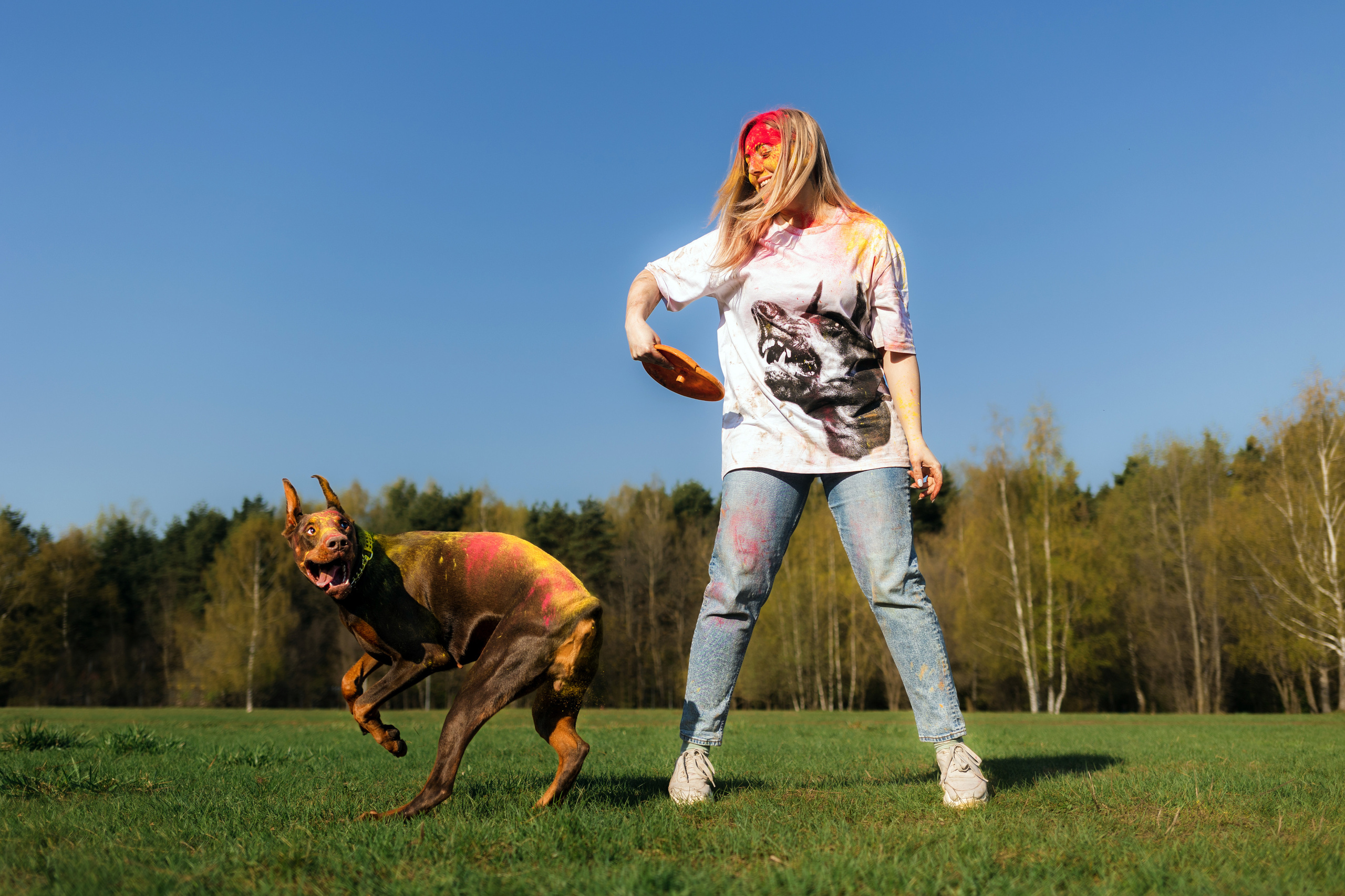 Фотосессия Элоди с красками холи