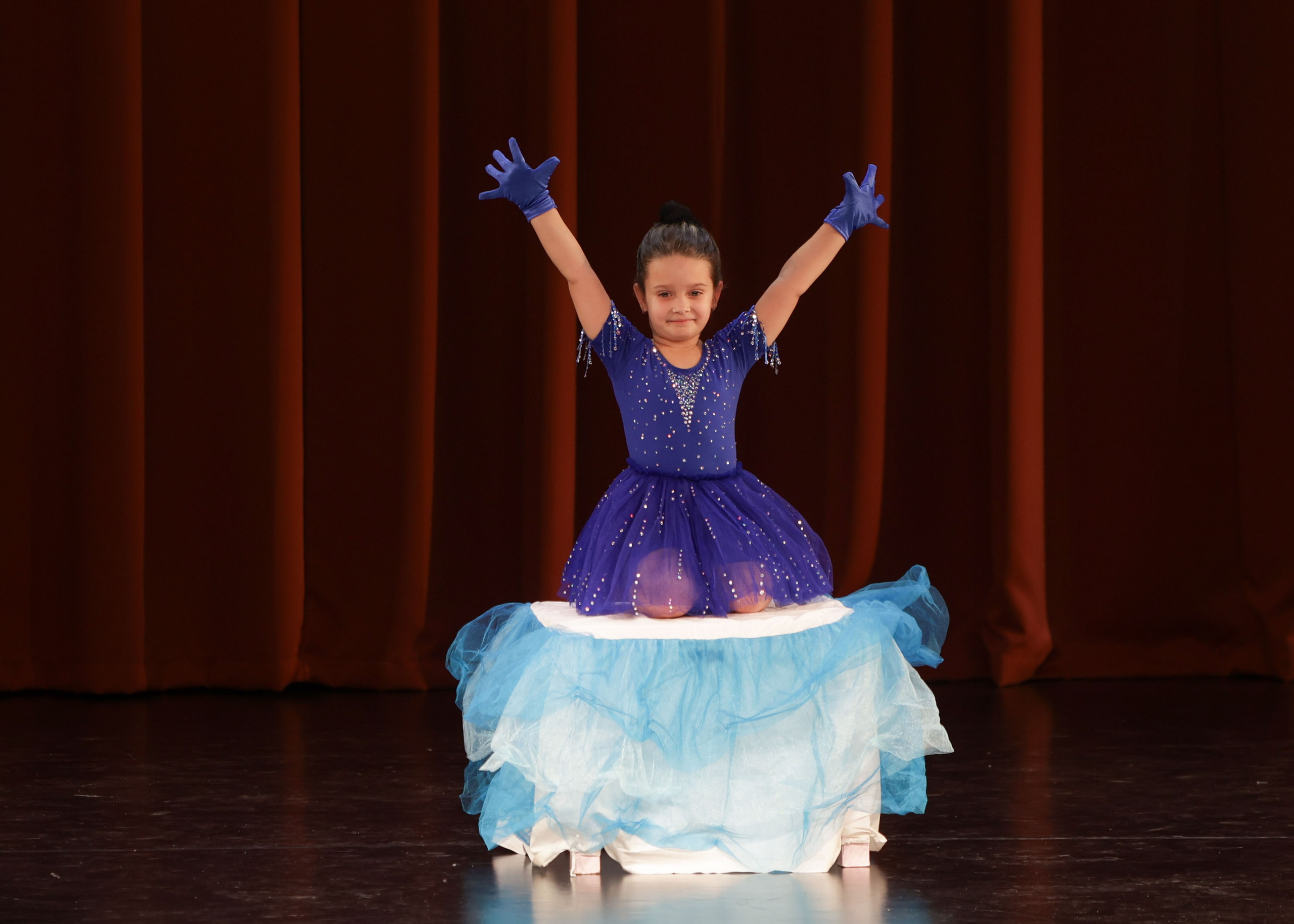 Фестиваль хореографического искусства «КУБОК ЛЕГЕНДЫ — 2025». Выпускные альбомы и школьный фотограф в Подольске, Троицке, Щербинке, Москве и Московской области