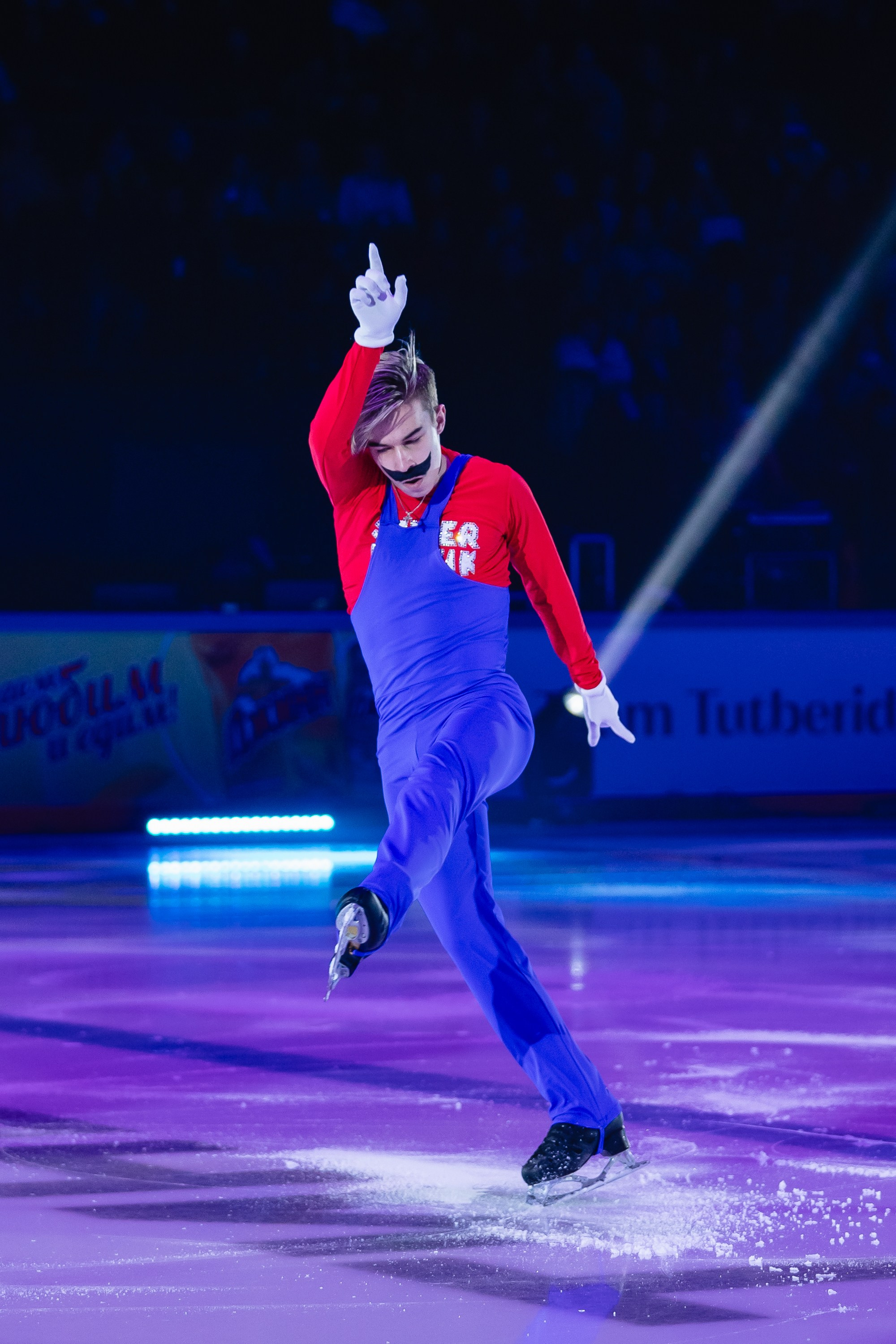 Шоу «Чемпионы на льду» в Новосибирске. Воробьева Ксения — Спортивный и танцевальный фотограф Новосибирск