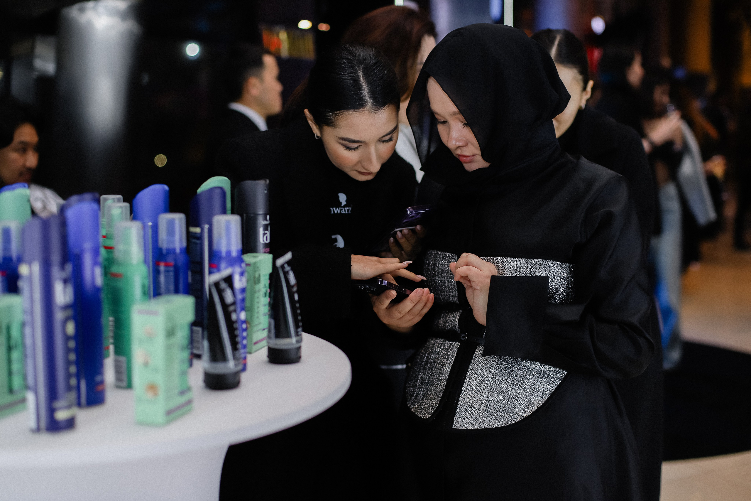 27.10 FWA зона Schwarzkopf и Perwoll. Фотограф в Алматы и Москве Даша Пушкина