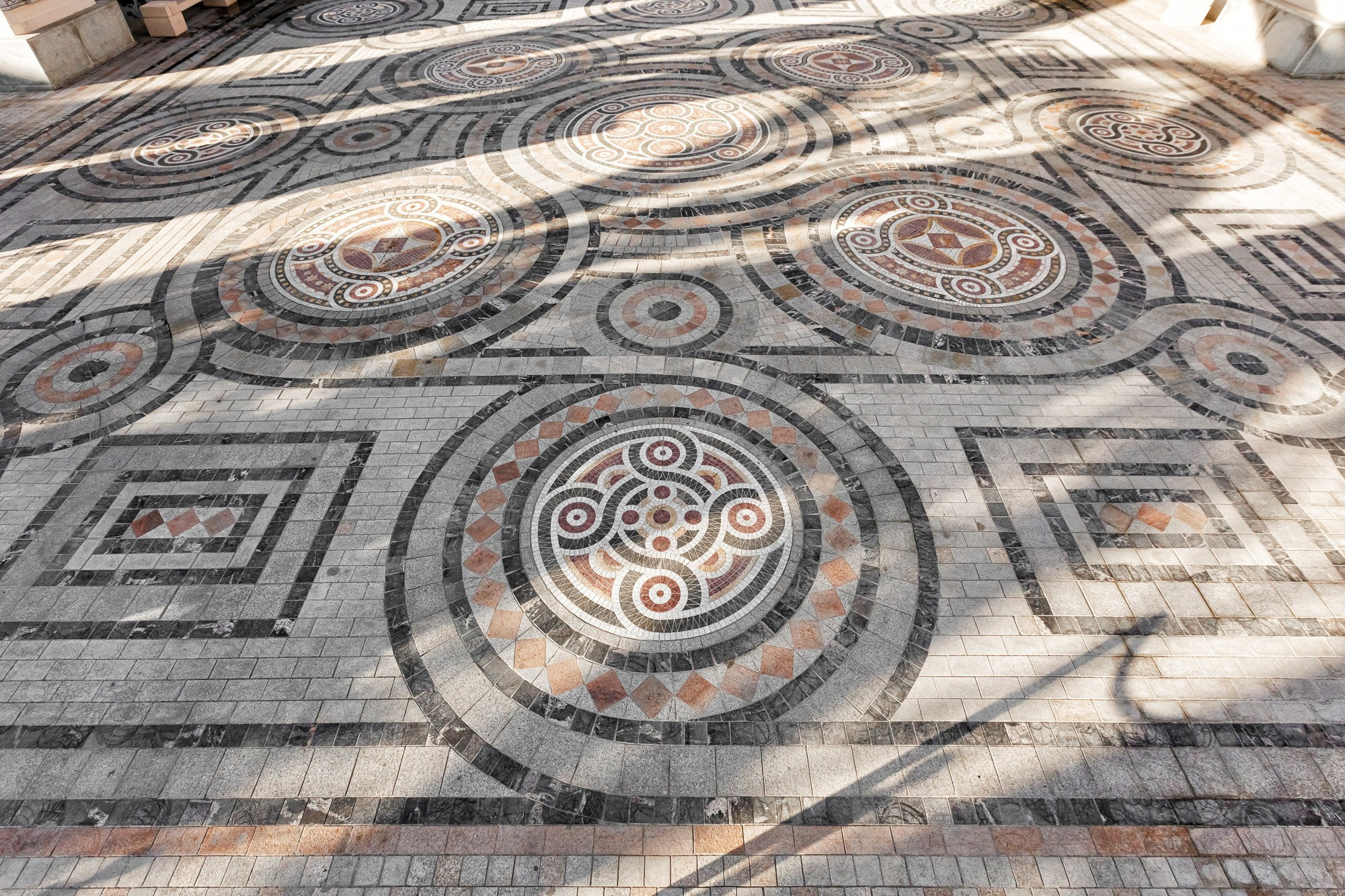 Новый Херсонес в Севастополе, гранитная облицовка Росгранит. Свадебный фотограф, фотосъемка в Крыму, Севастополе, Симферополе, Ялте