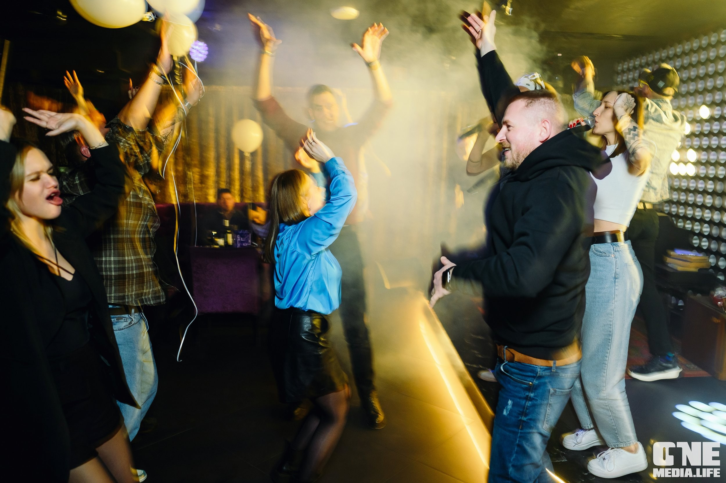 Фоторепортаж из караоке-клубе Эйфория. One Media Life: фоторепортажи, фотоотчеты с мероприятий и заведений