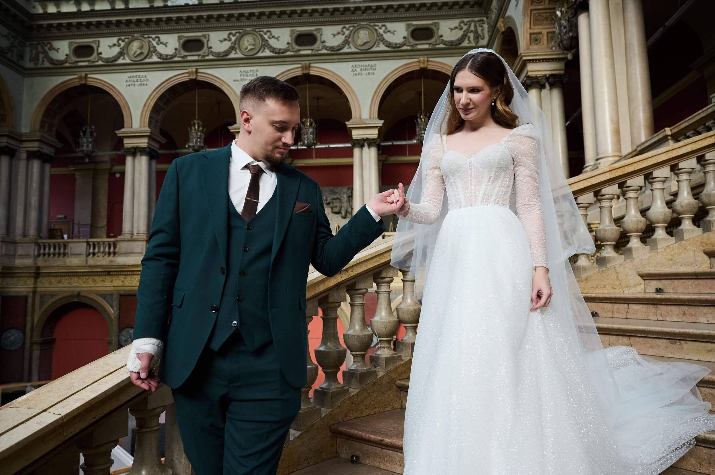 Свадебный фотограф СПб — свадьба в Академии Штиглица и втором дворце на Фурштатской. Свадебный фотограф в Санкт-Петербурге Петергофе Пушкине Саша Галлс / Александр Галлс