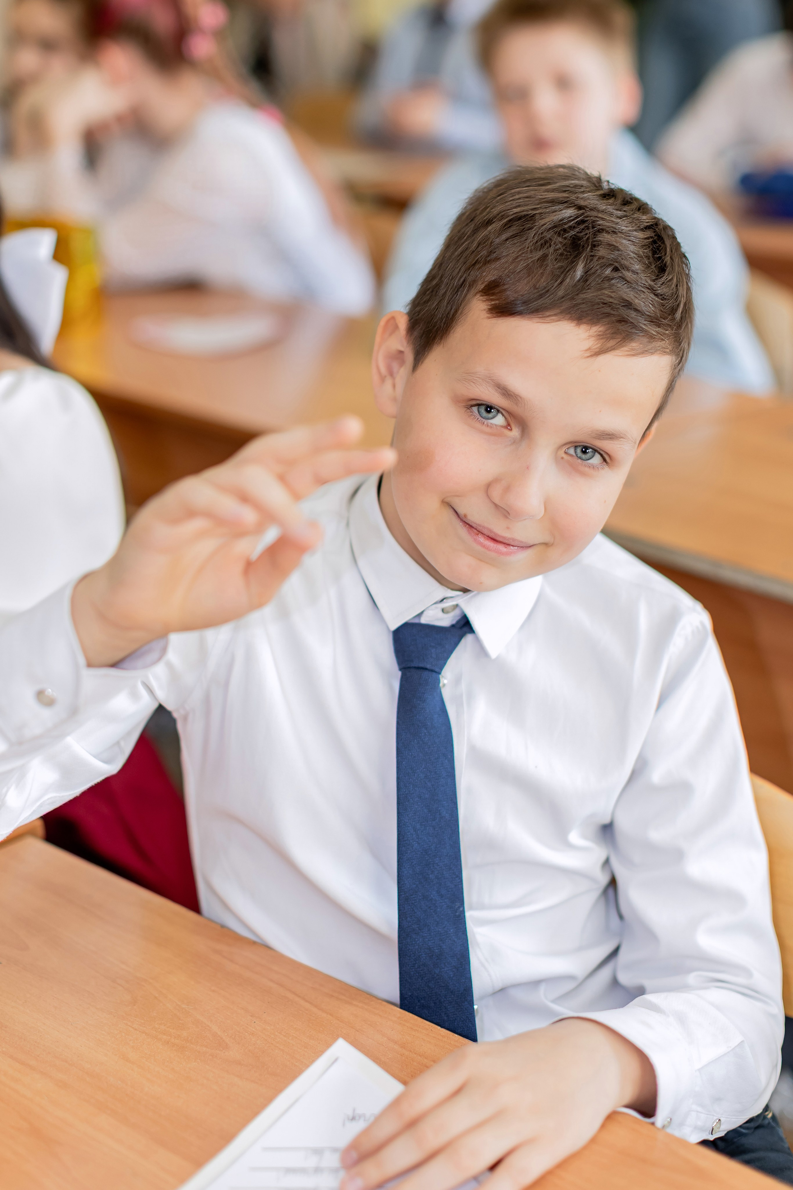 Выпускной в начальной школе в классе. Фотограф и видеограф Москва. Свадебный фотограф, видеограф. Выпускные альбомы. Оживающие альбомы