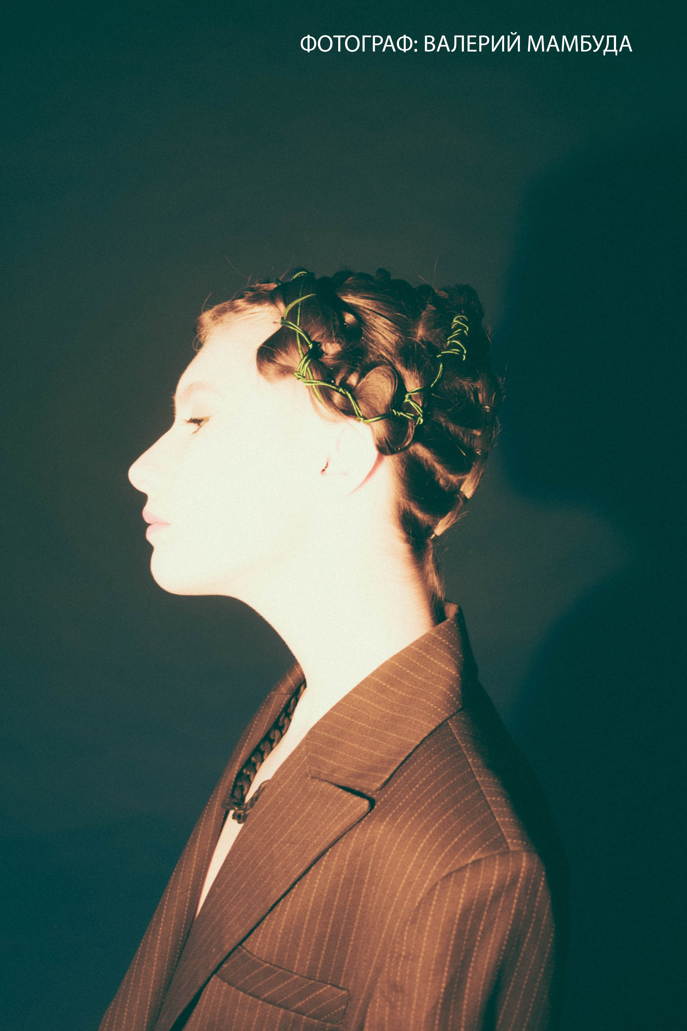 Le reality — фотограф, модель, обучающая позированию