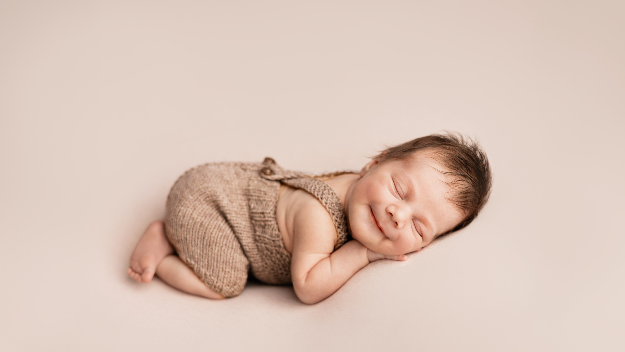 Фотограф новорожденных в Москве Кристина Левит