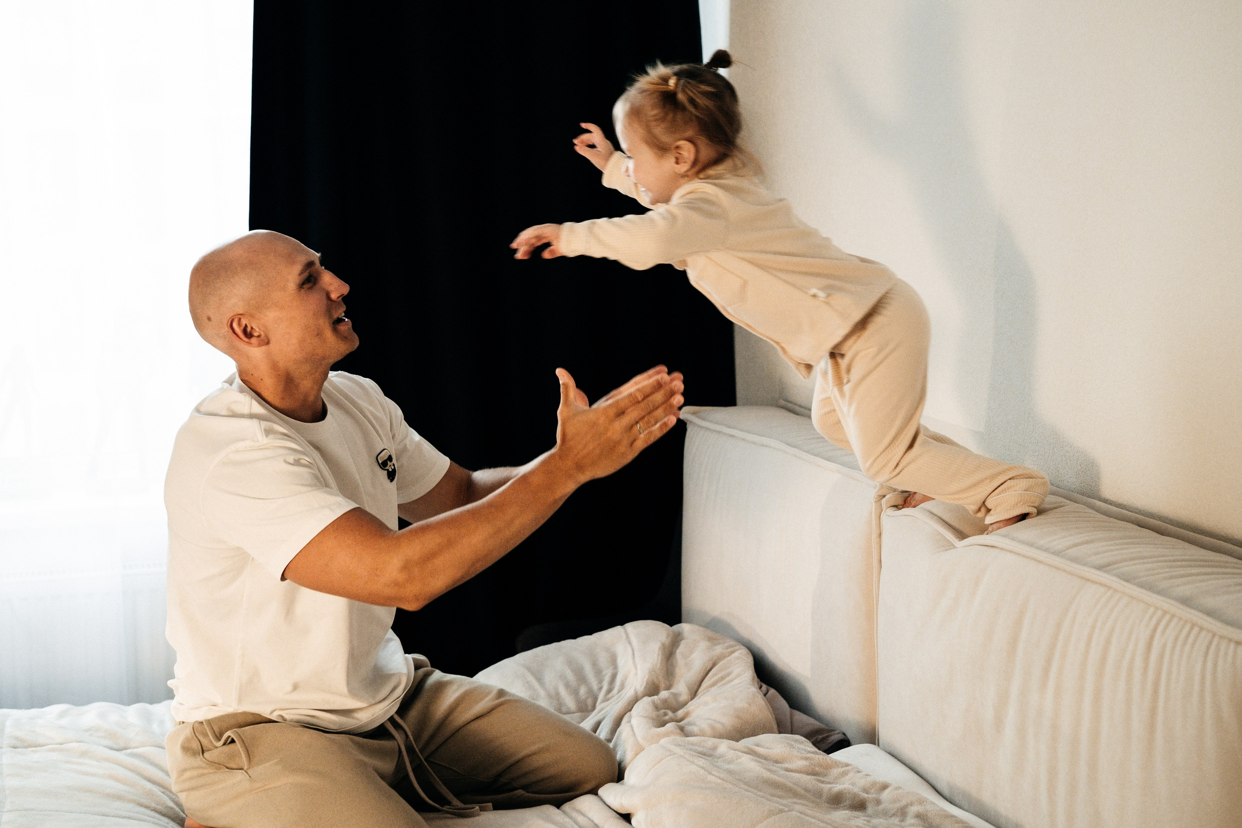 семейный фотограф Тюмень, семейная фотосессия, домашняя съемка, фото видеосьемка