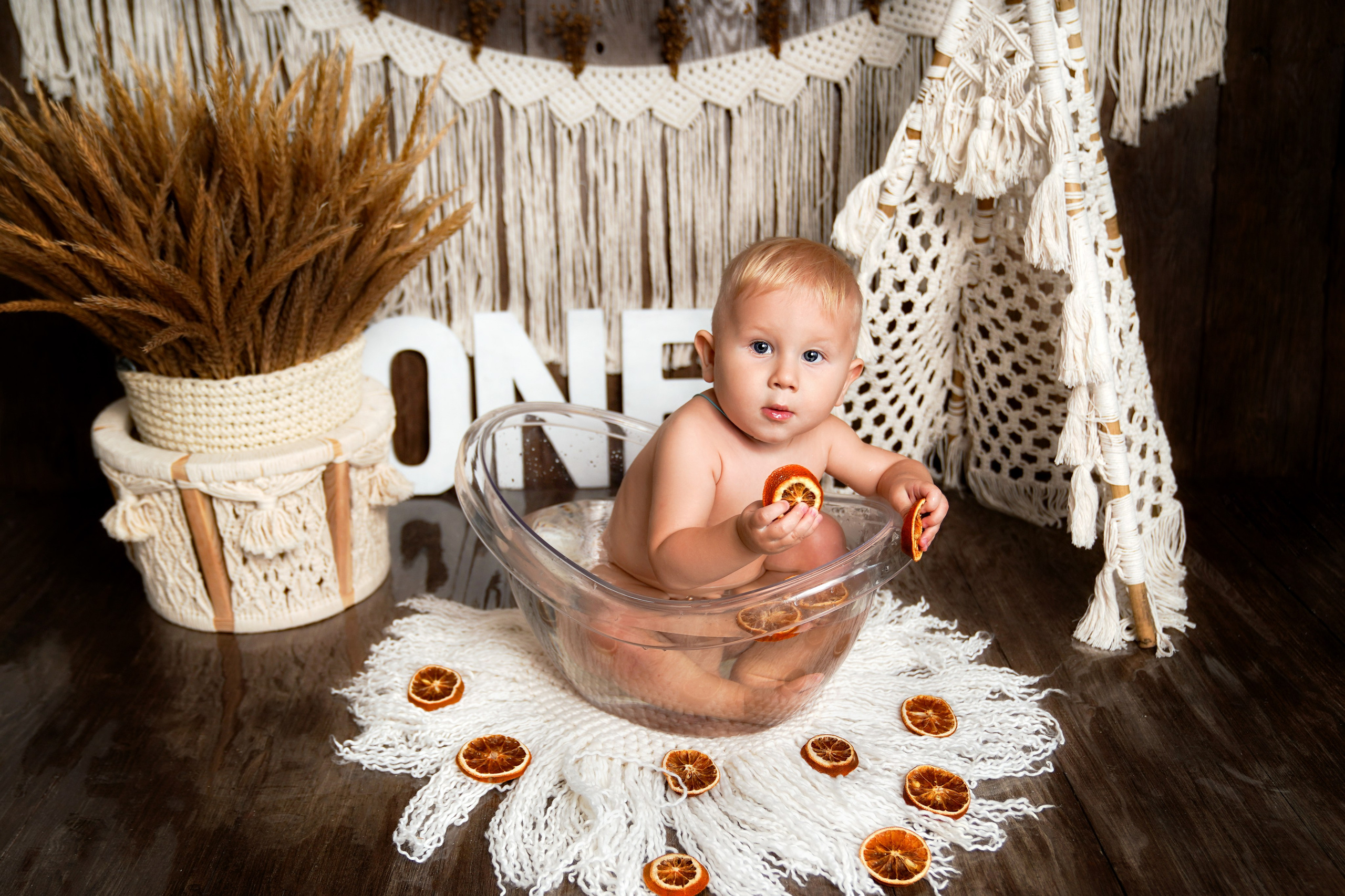 Фотосессия ГОДОВАСИЕ. Фотограф новорожденных, детей до года и беременных в Симферополе