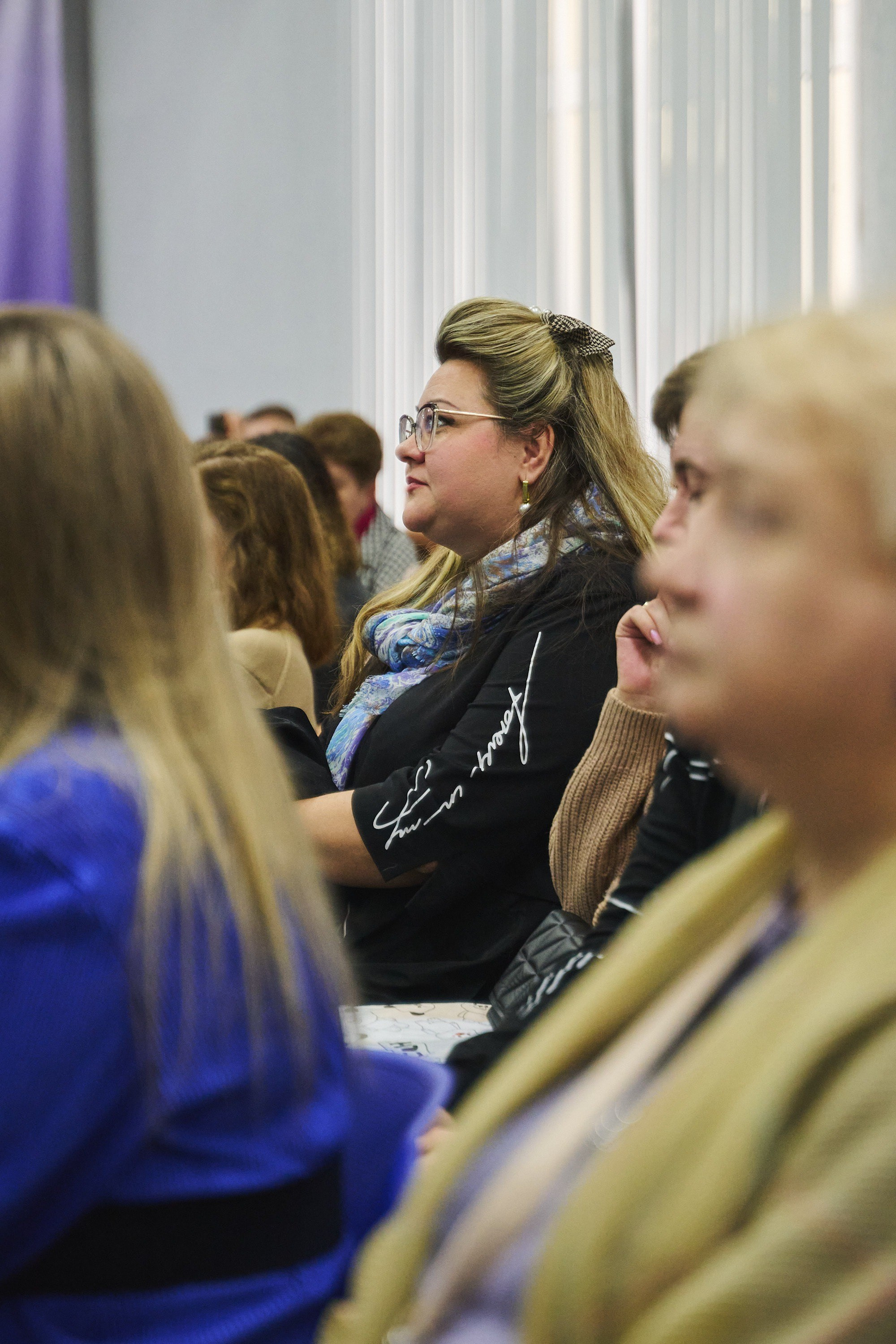 Ива Фонд — Цветущий город город Иваново. Фотограф в Иваново: Каталожная съемка одежды и постельного белья, Wildberries